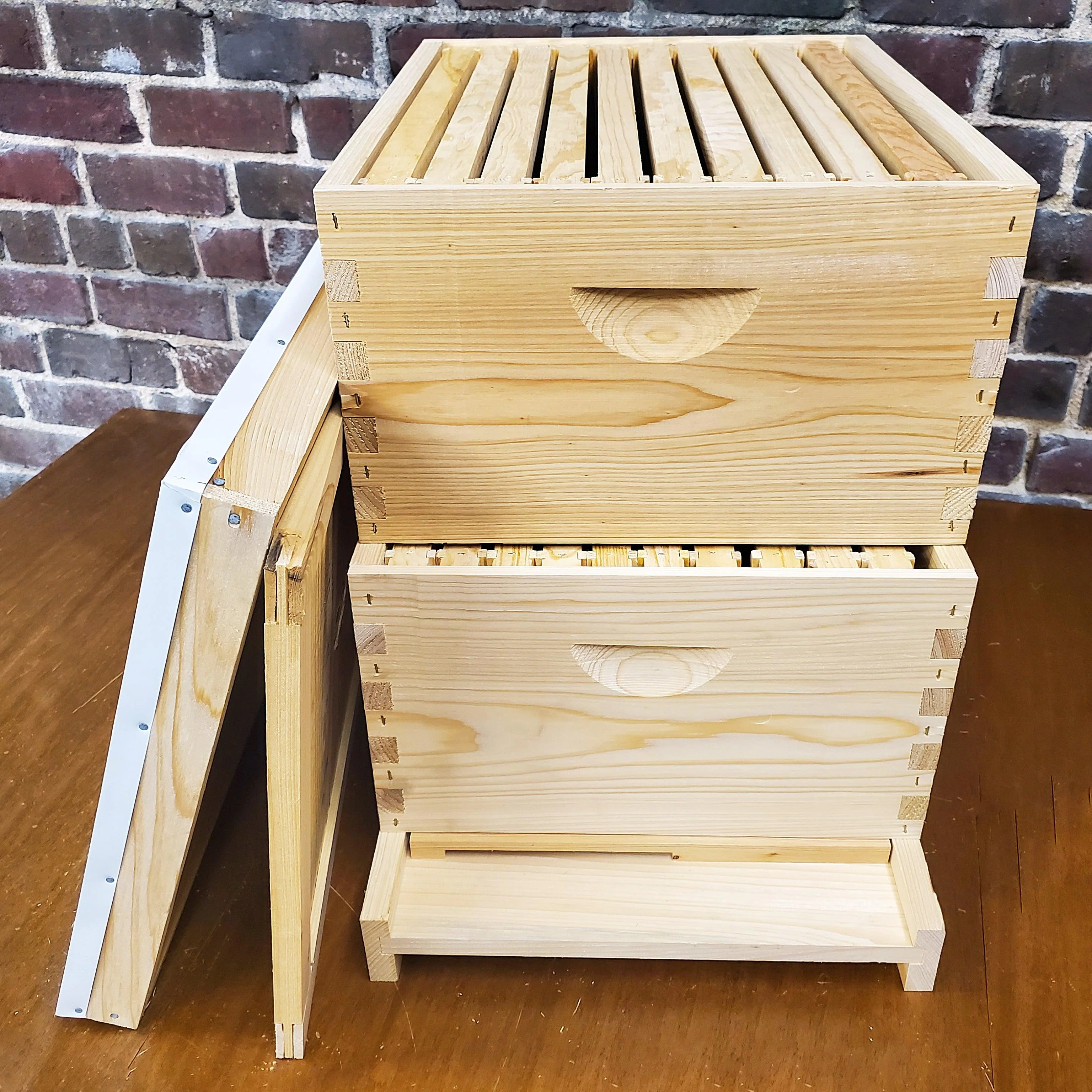 10-Frame Double Deep Box Hive Kit - Image 8