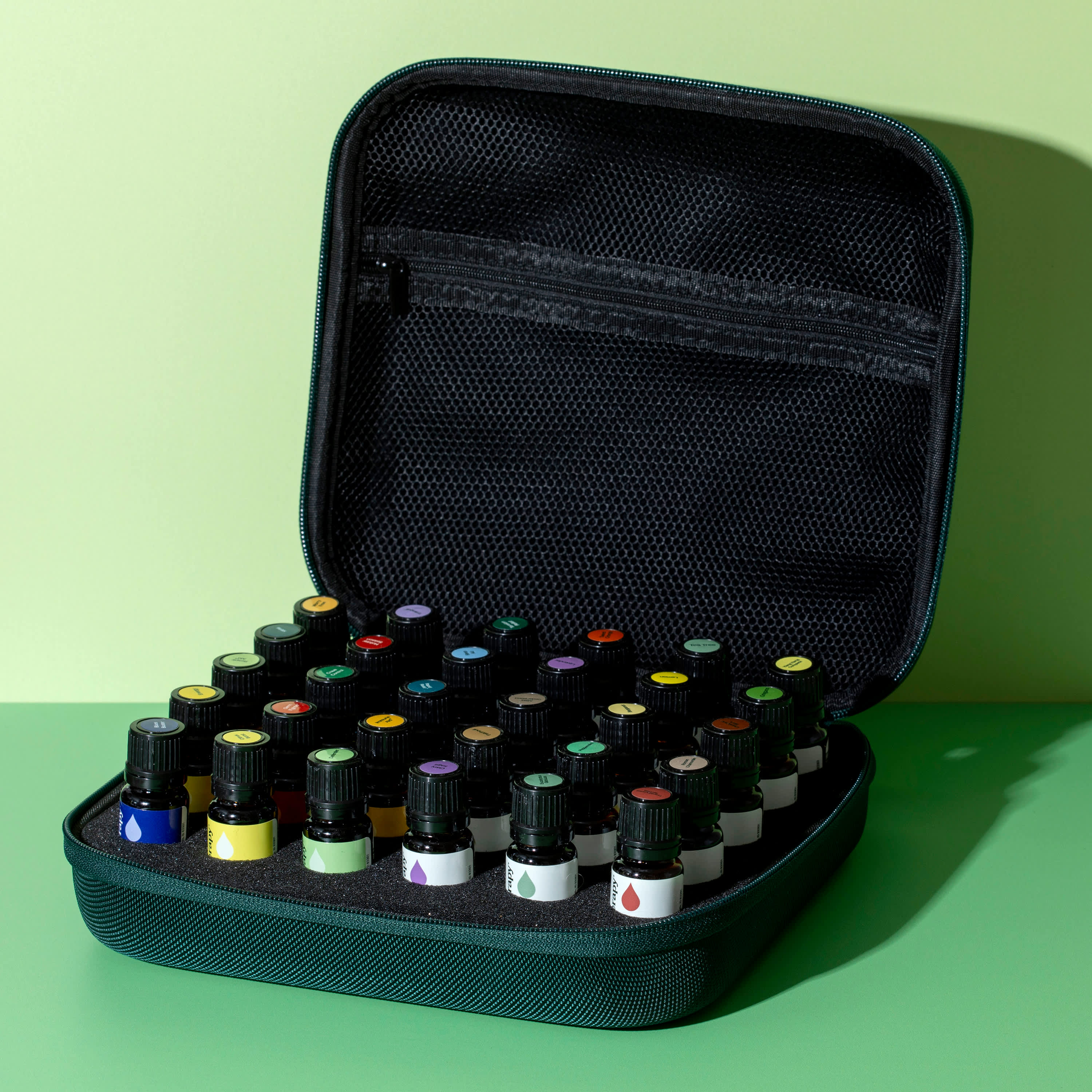 15 & 15 Essential Oil Set with Carrying Case - Image 8