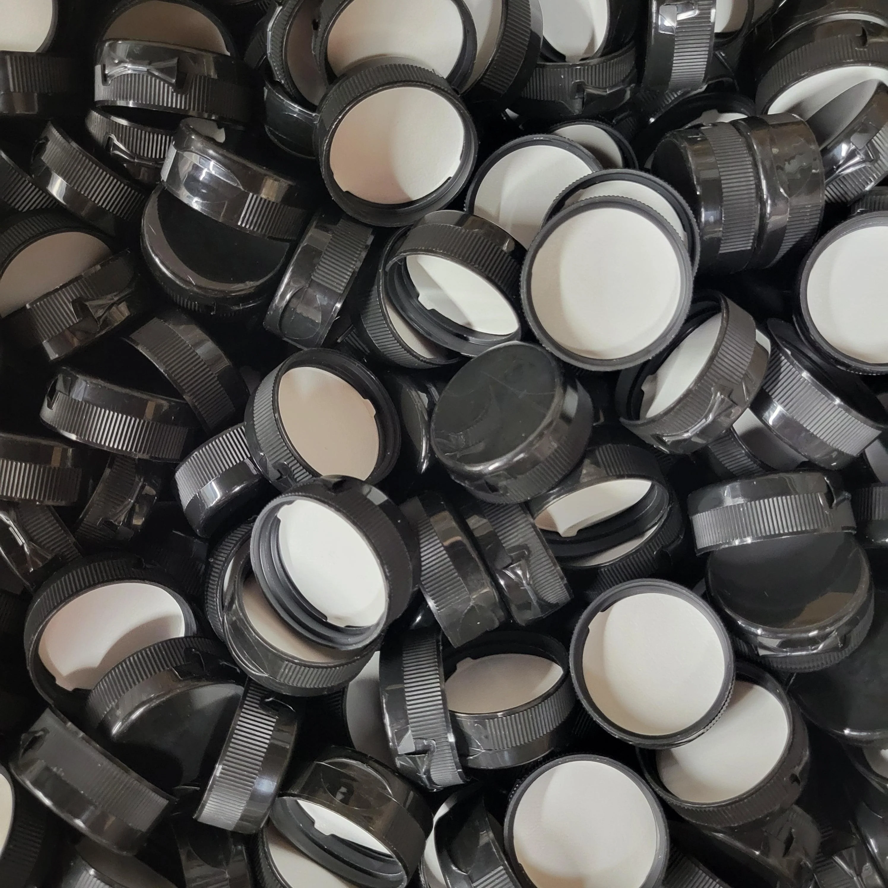 38mm Flip Top Plastic Lid - Image 11