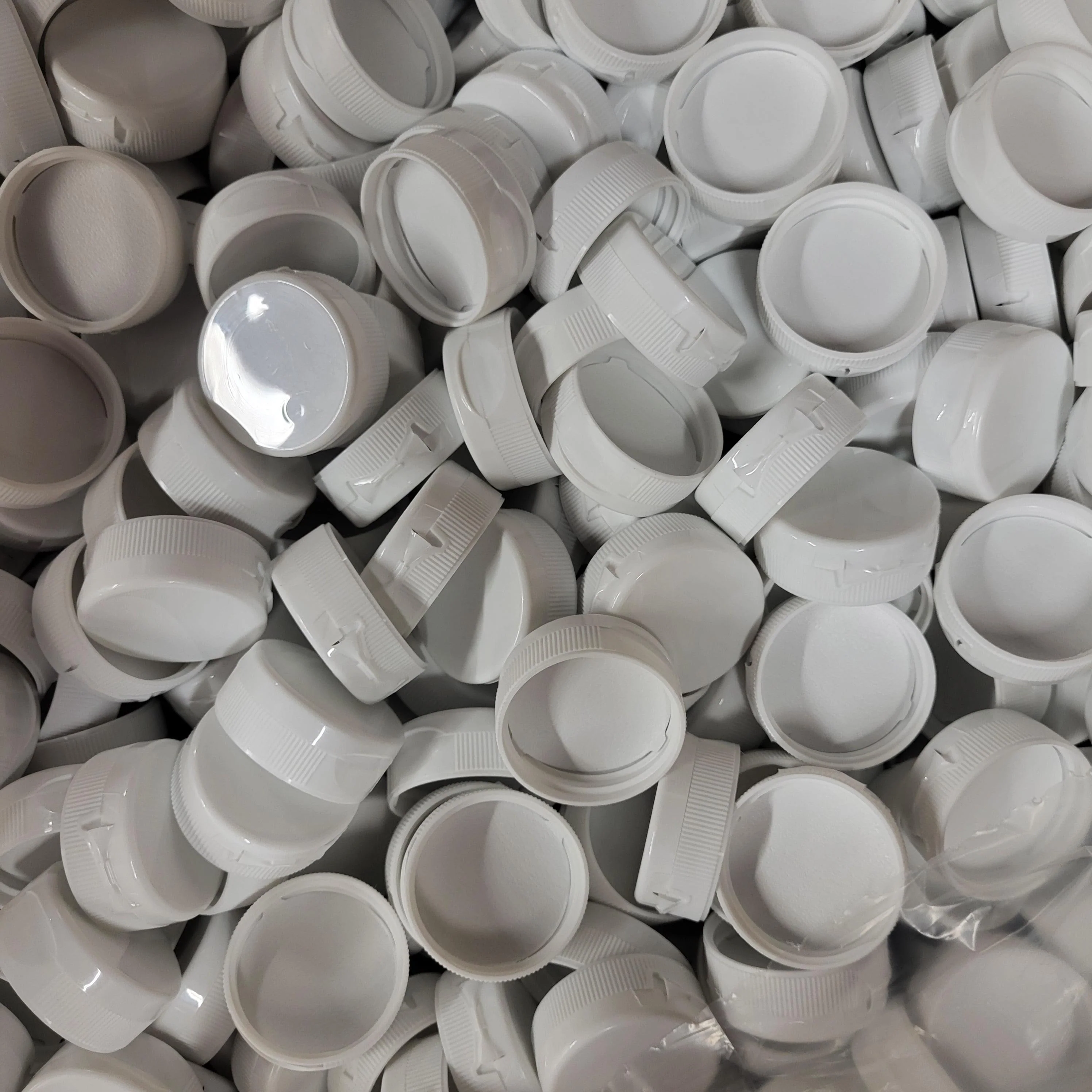 38mm Flip Top Plastic Lid - Image 12