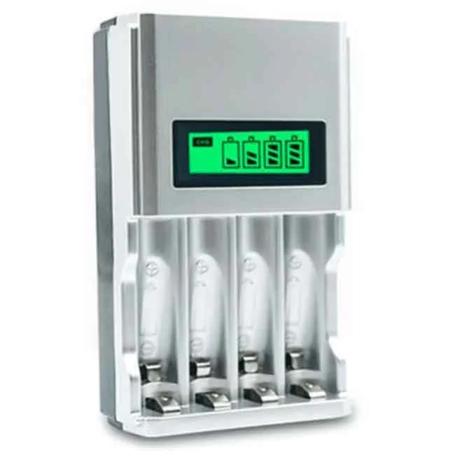4 Bay AA Battery Charger - Image 3