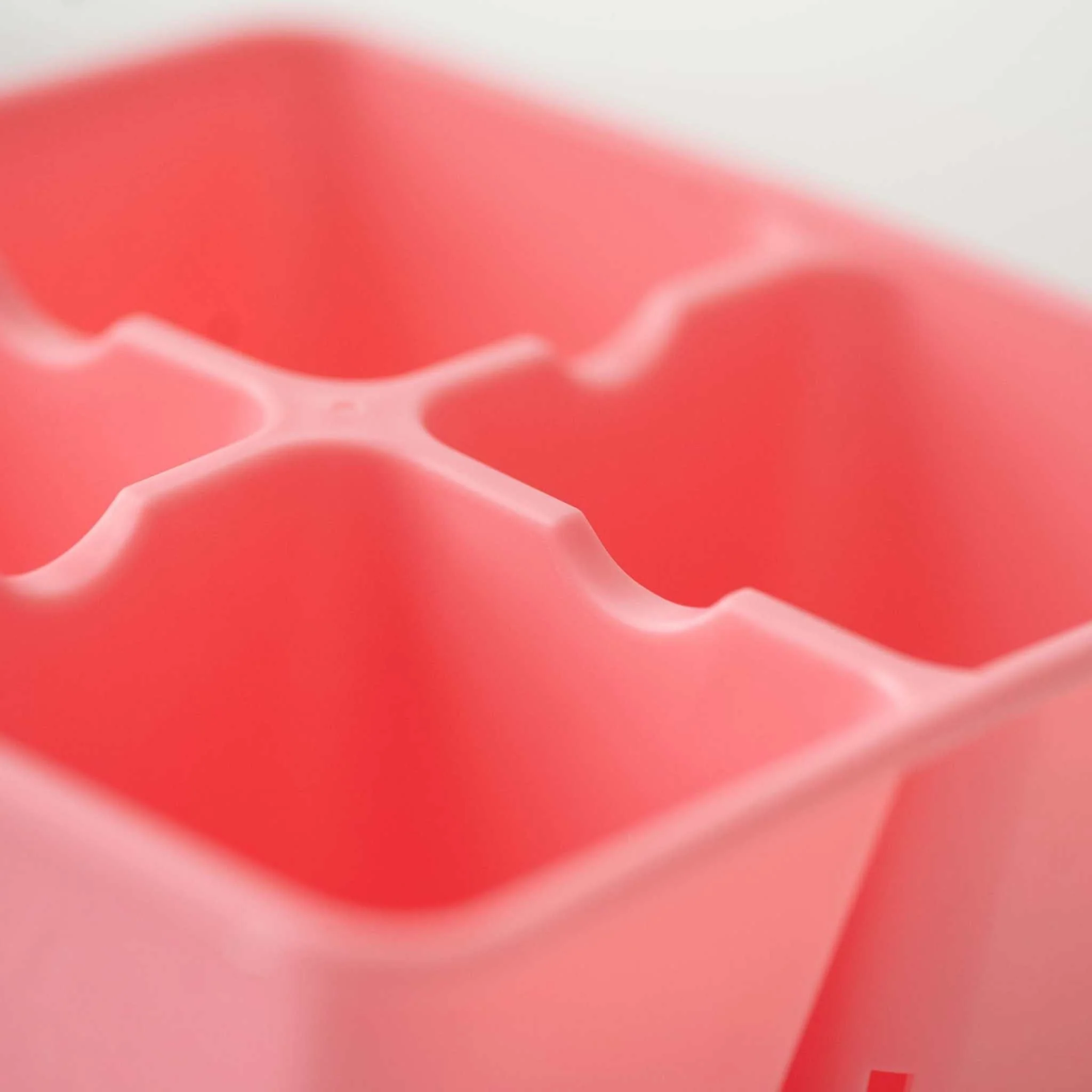 4 Cell Plug Tray Inserts - Image 34
