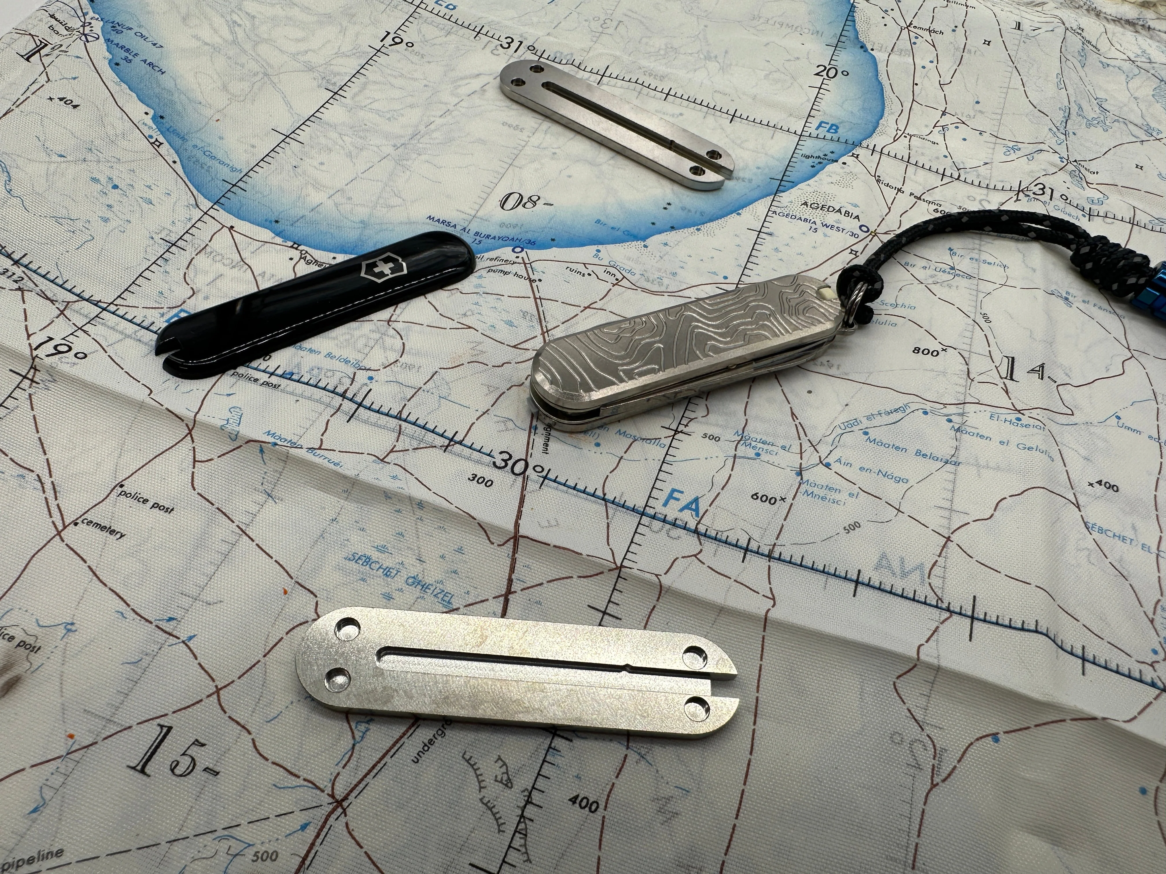 58mm Titanium Scales + Classic Swiss Army Knife Kit - Image 6