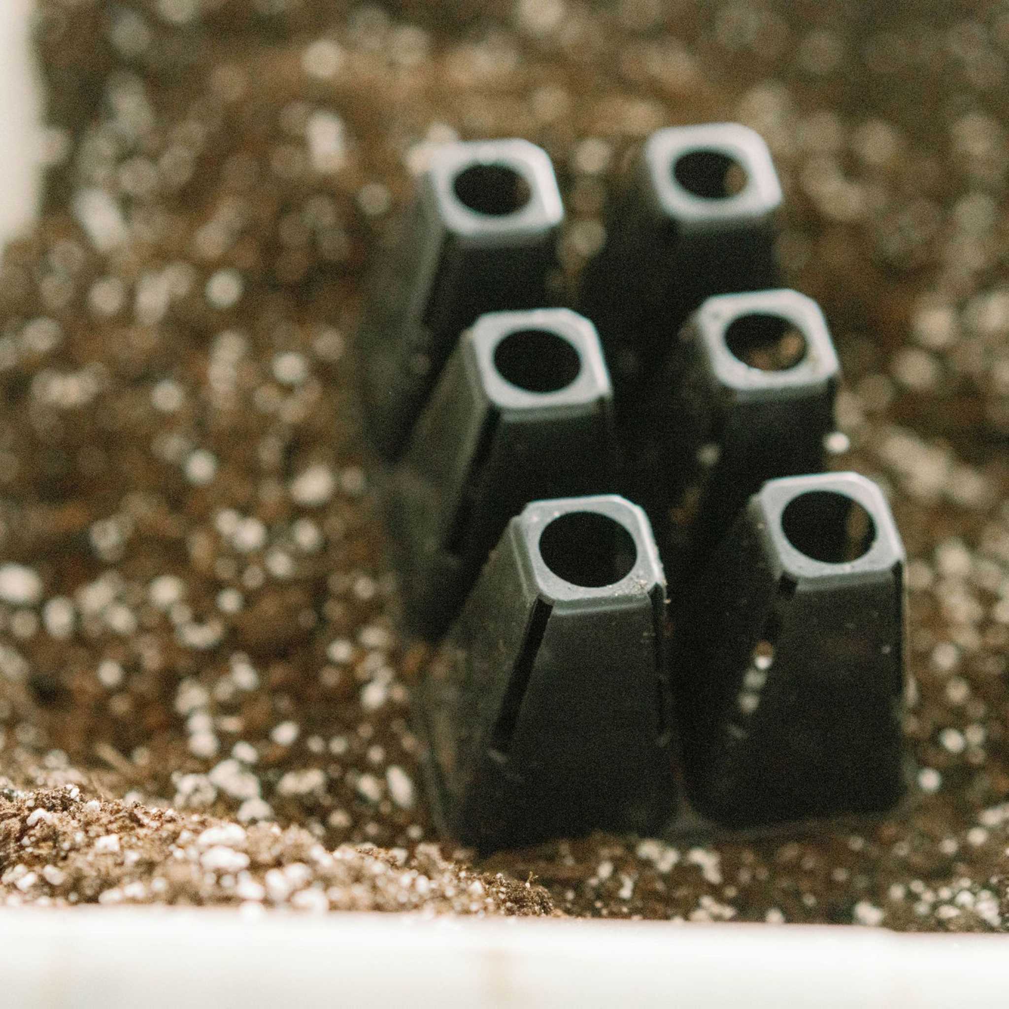 6 Cell Plug Tray Inserts - Image 15