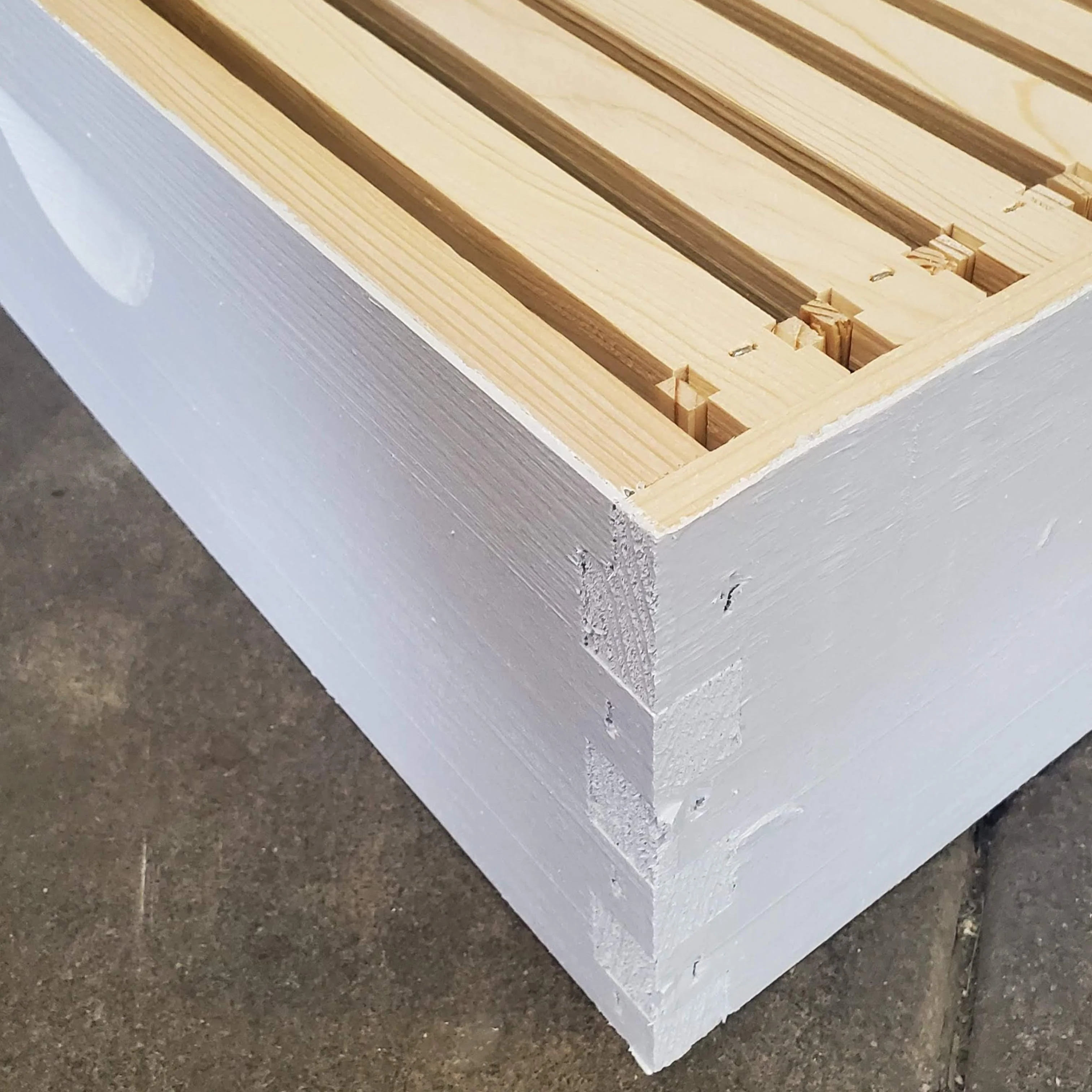 8-Frame Complete, Medium 6 5/8-inch Box with Frames and Foundation - Image 16