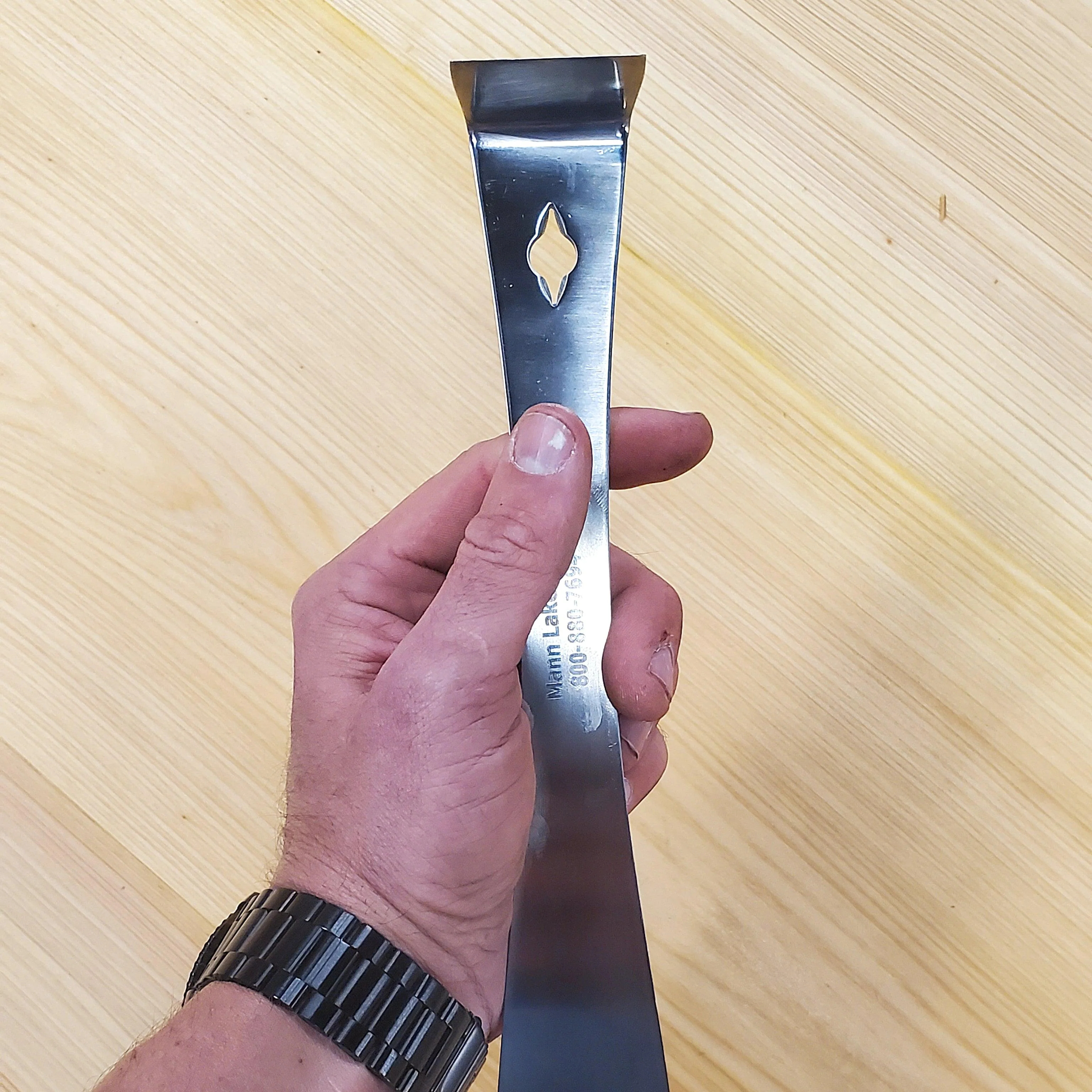 9 1/2 Inch Stainless Hive Tool - Image 2