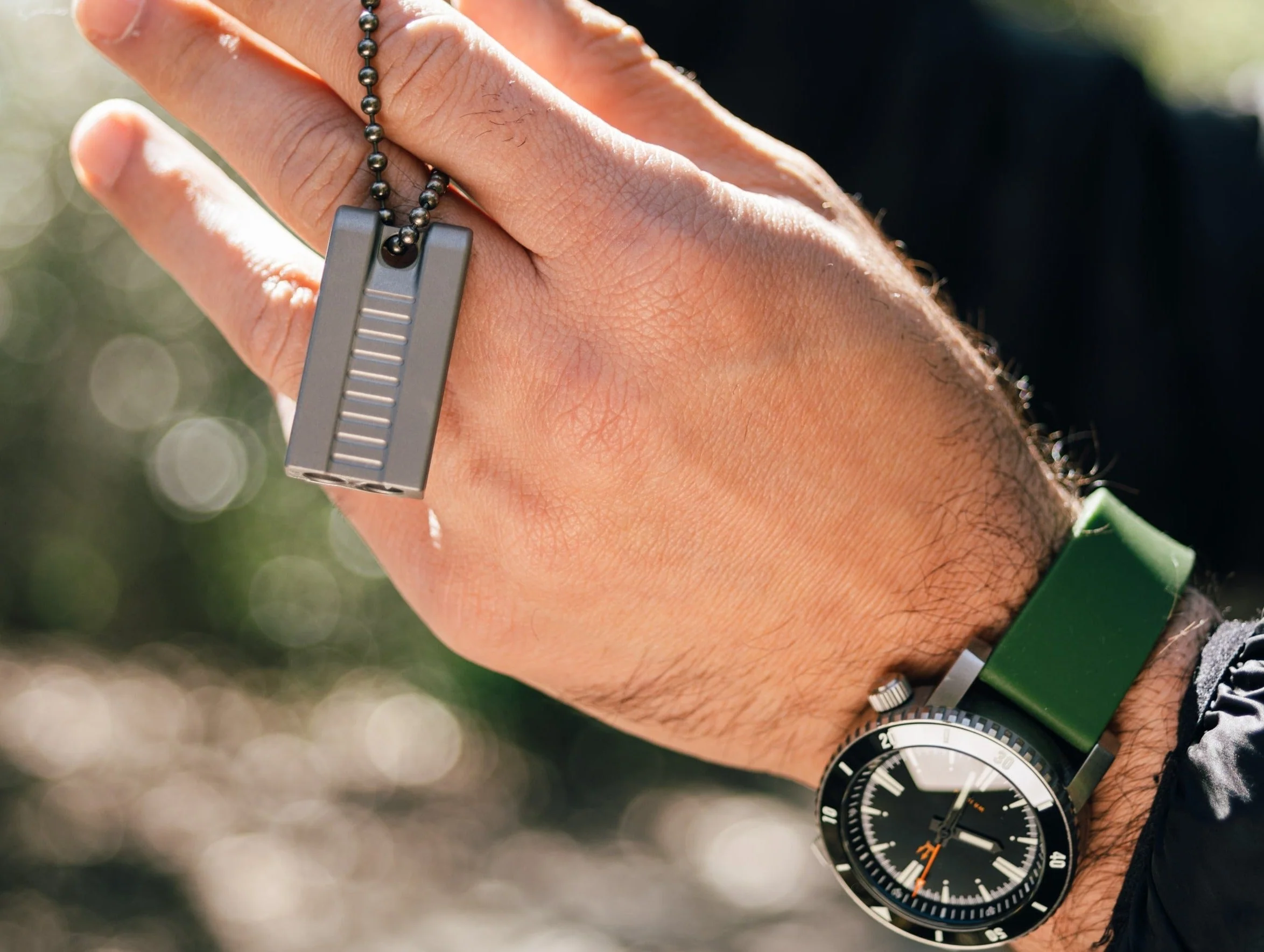 Abrams Unibody Titanium Whistle - Image 12