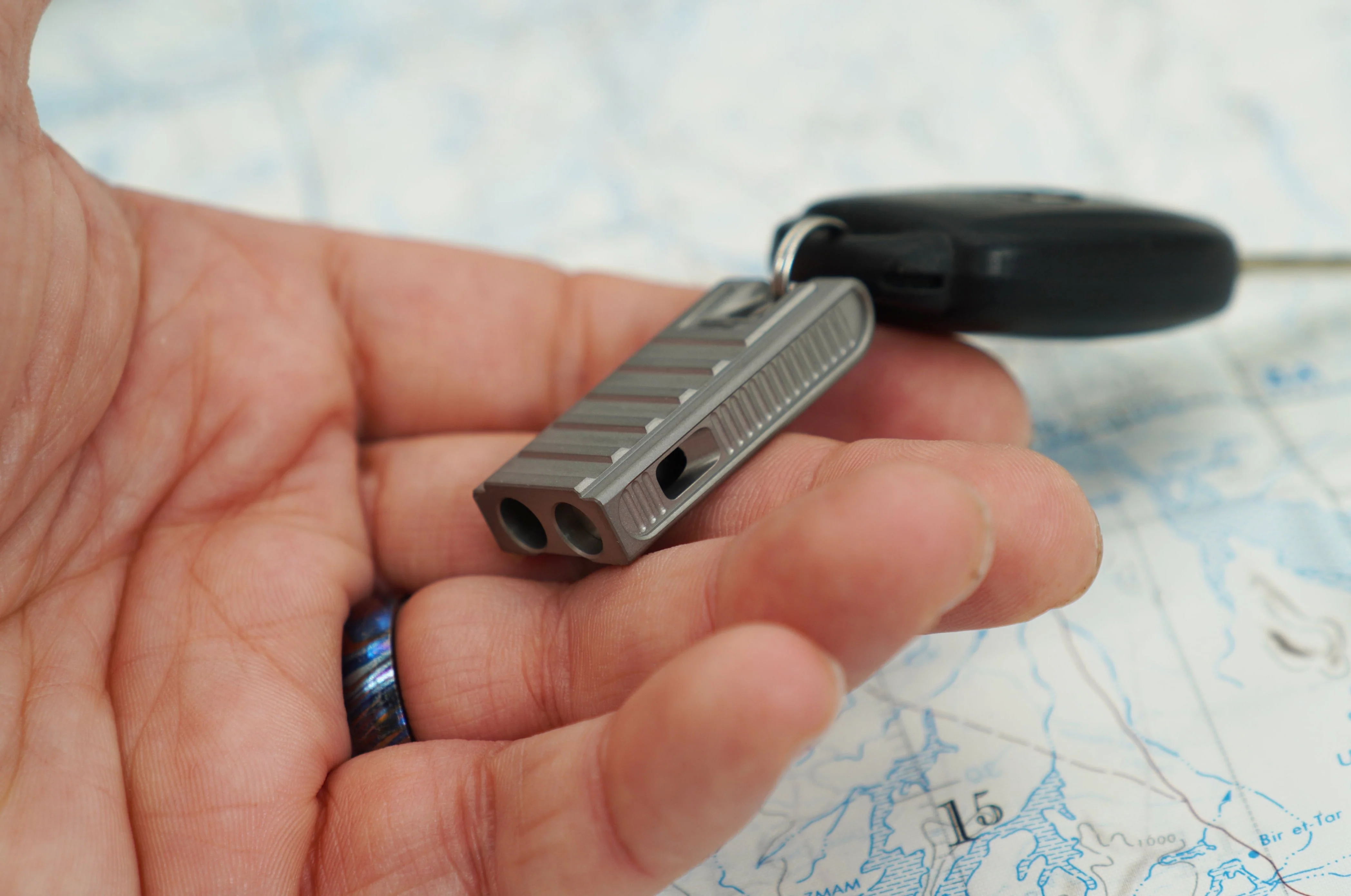 Abrams Unibody Titanium Whistle - Image 8