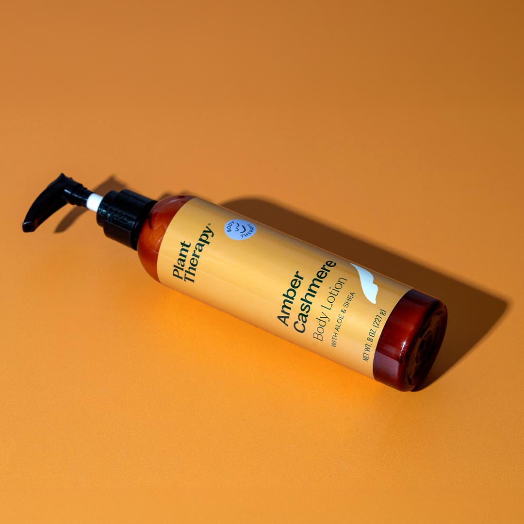 Amber Cashmere Body Lotion with Aloe and Shea - Image 2