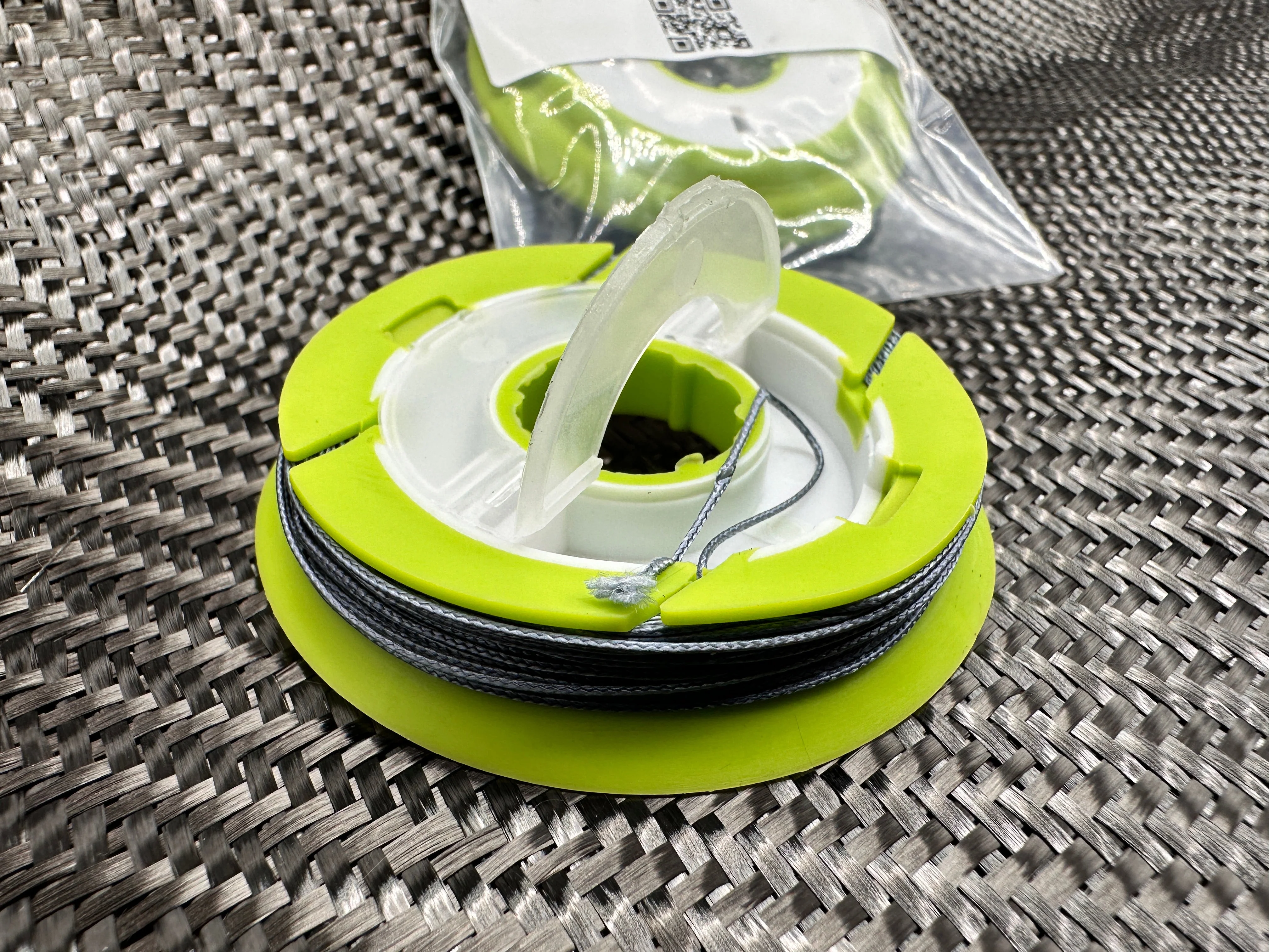 Armada-Weave - 27 Feet / 130lbs Test + Silicone Storage Dispenser - Image 15