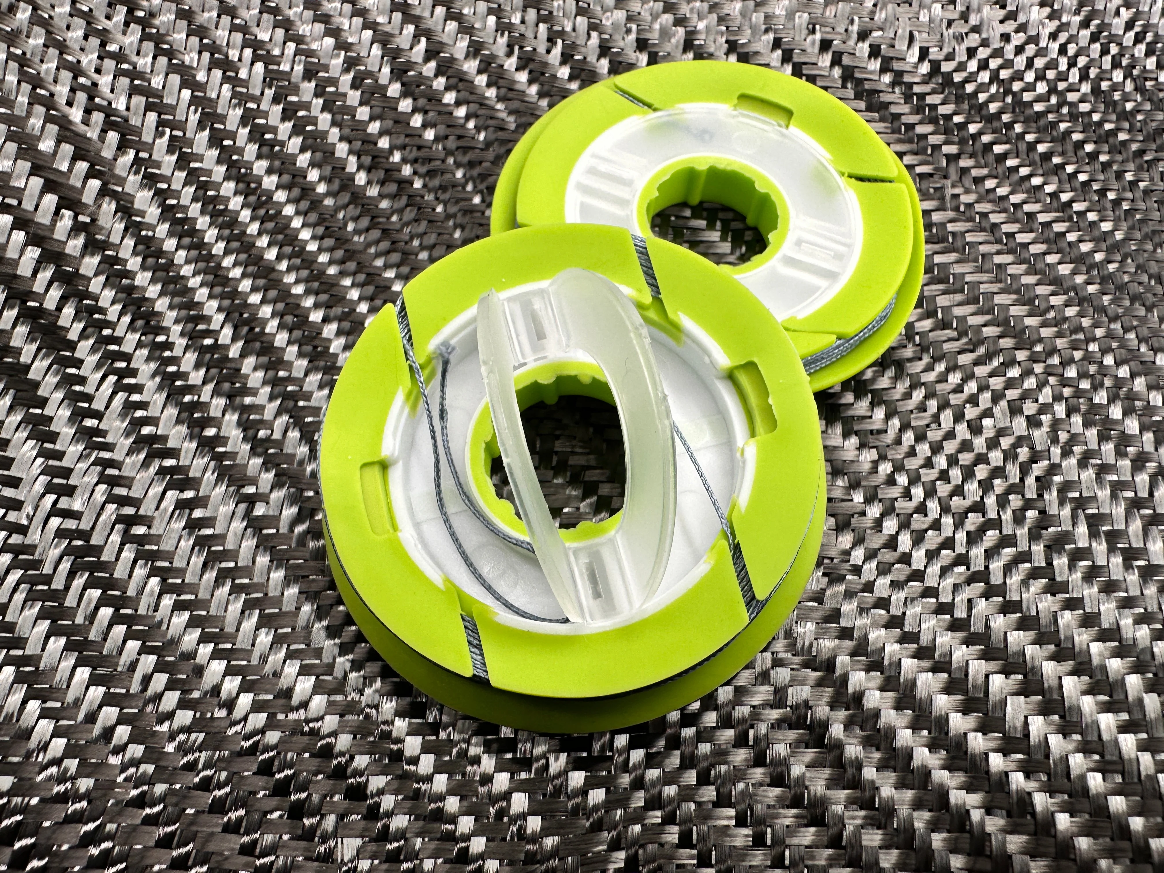 Armada-Weave - 27 Feet / 130lbs Test + Silicone Storage Dispenser - Image 2