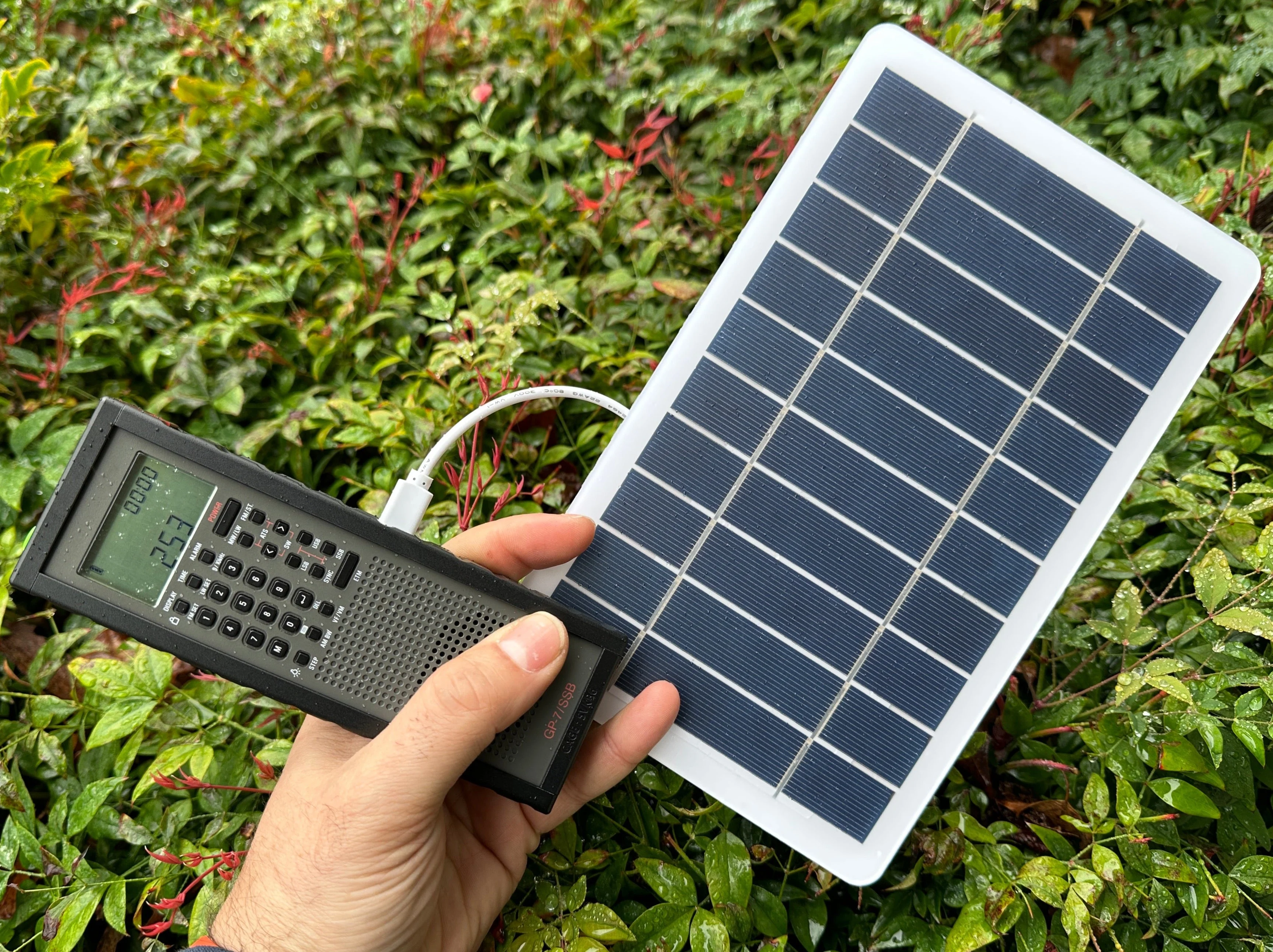 Auxiliary 5V USB Solar Panel Kit + Case - Image 2
