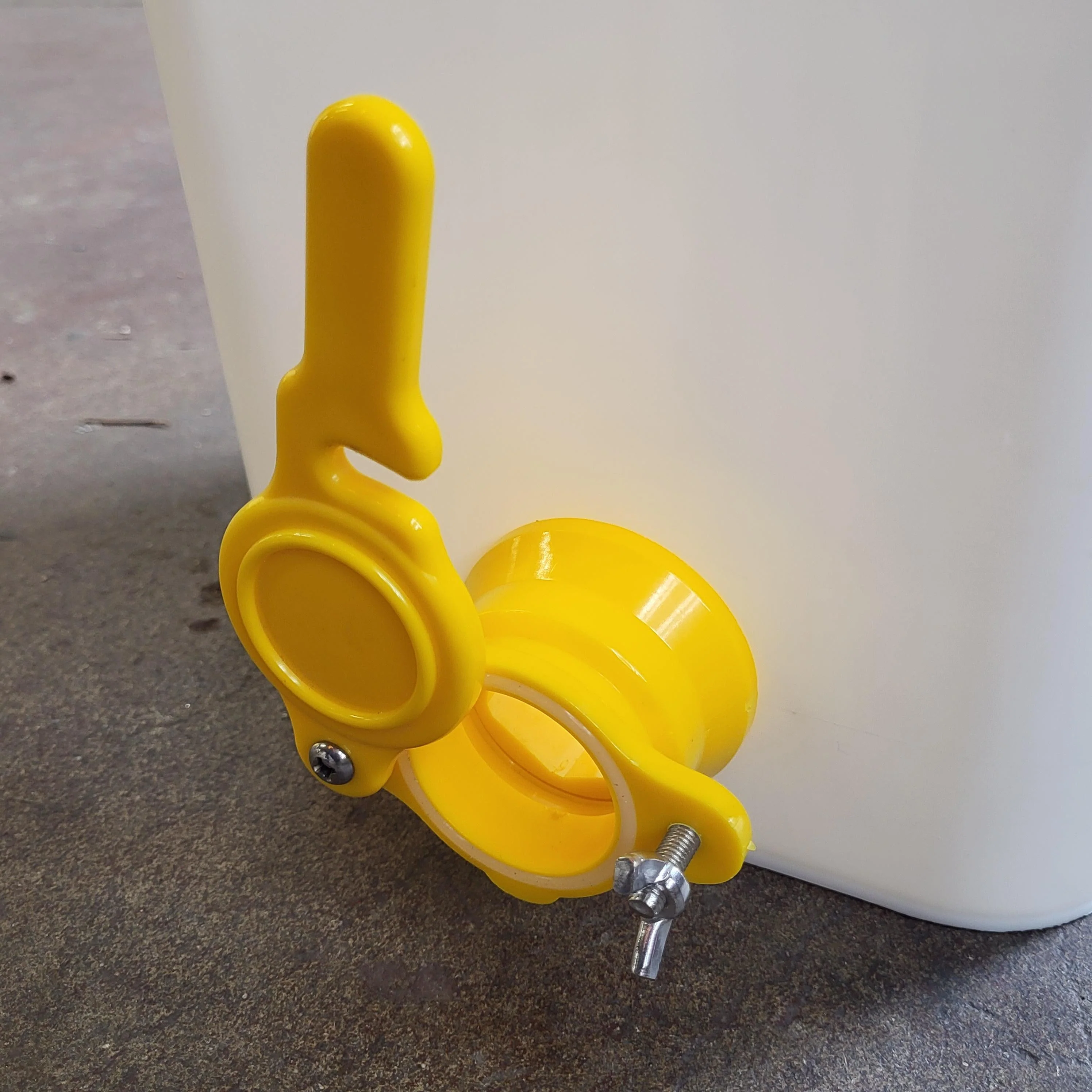 Bottling Bucket and Lid with Pre-Drilled Hole and Valve - Image 3