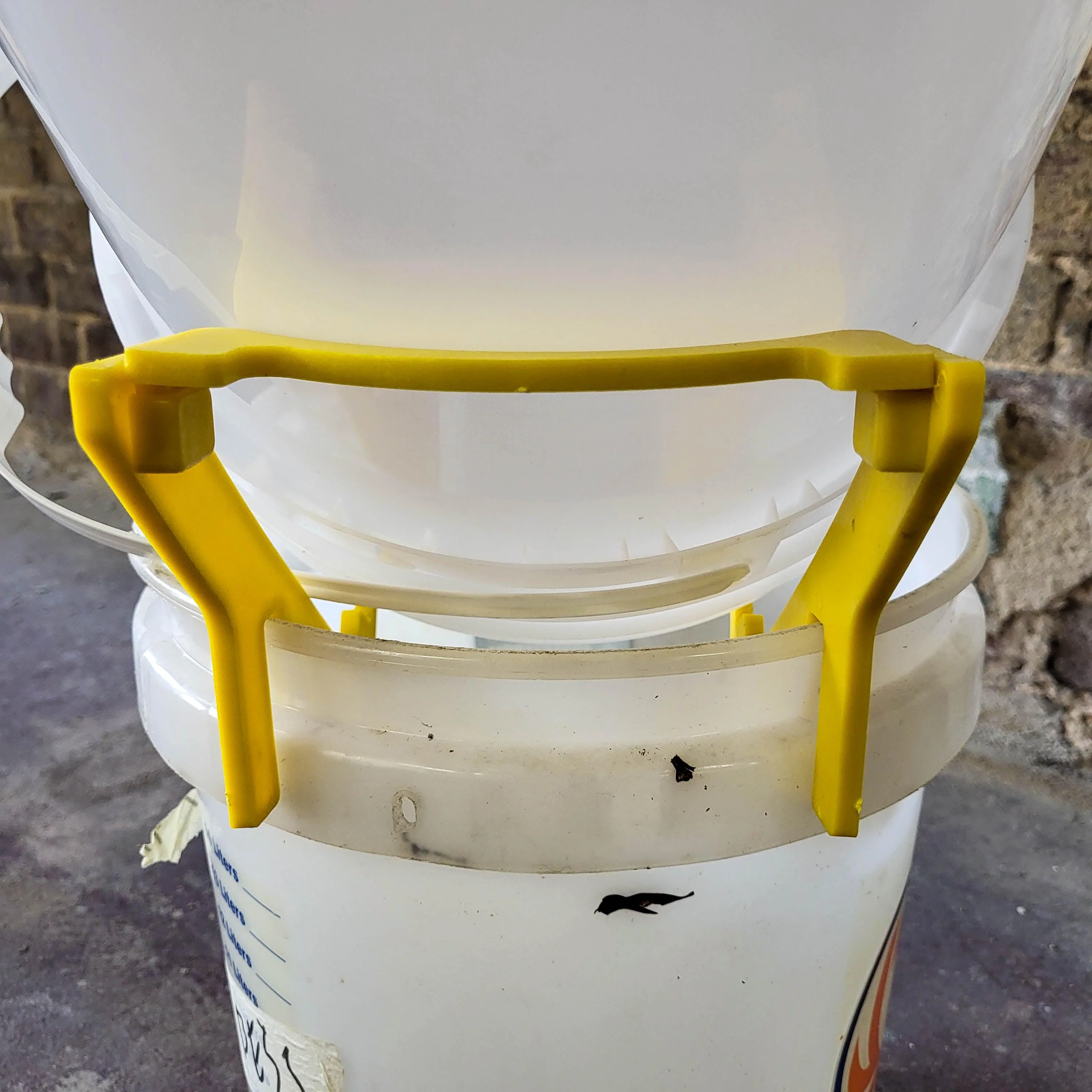 Bucket Holder - Image 8