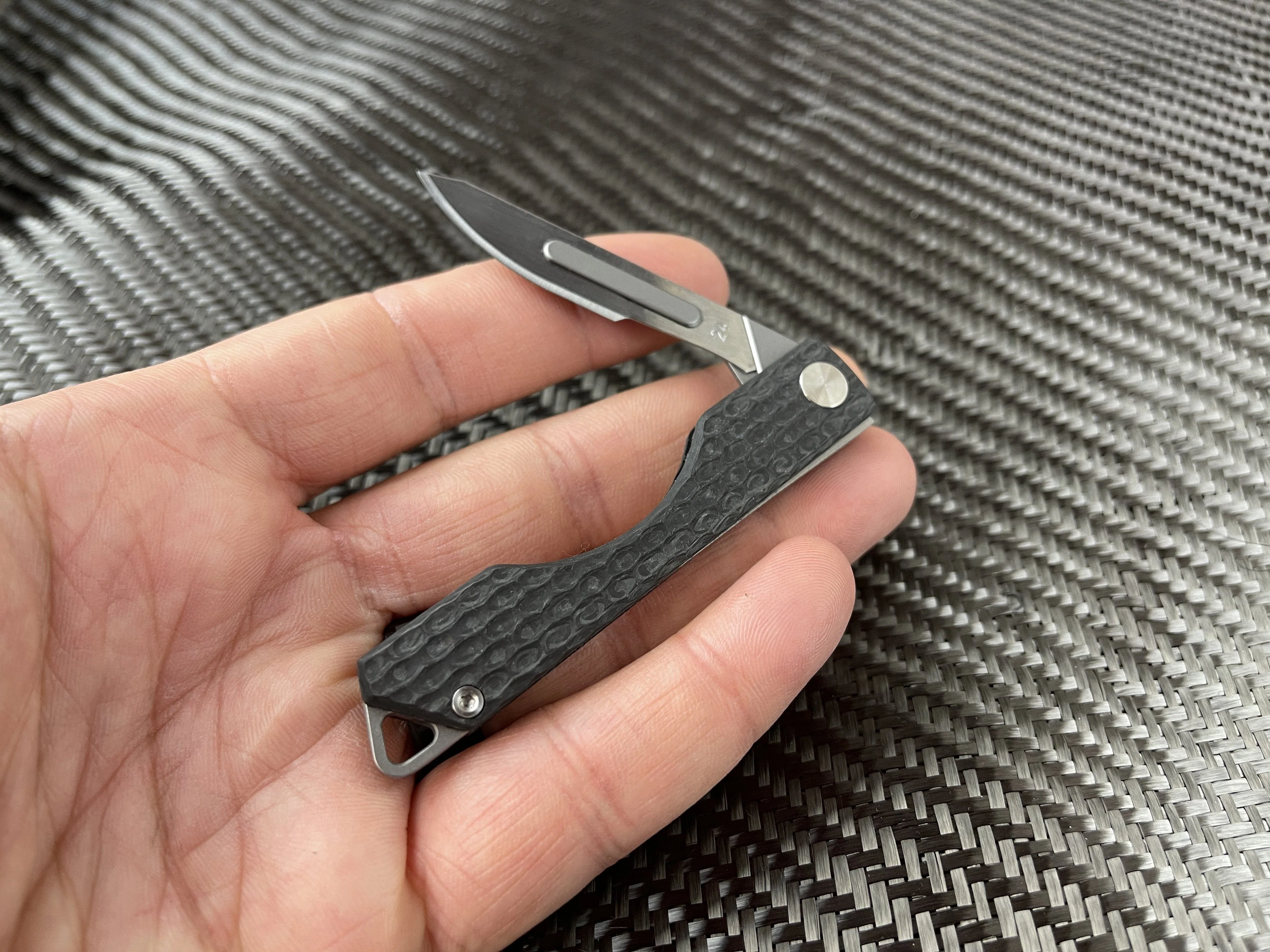 Carbon Fiber Folding Craft Scalpel Knife - Image 3