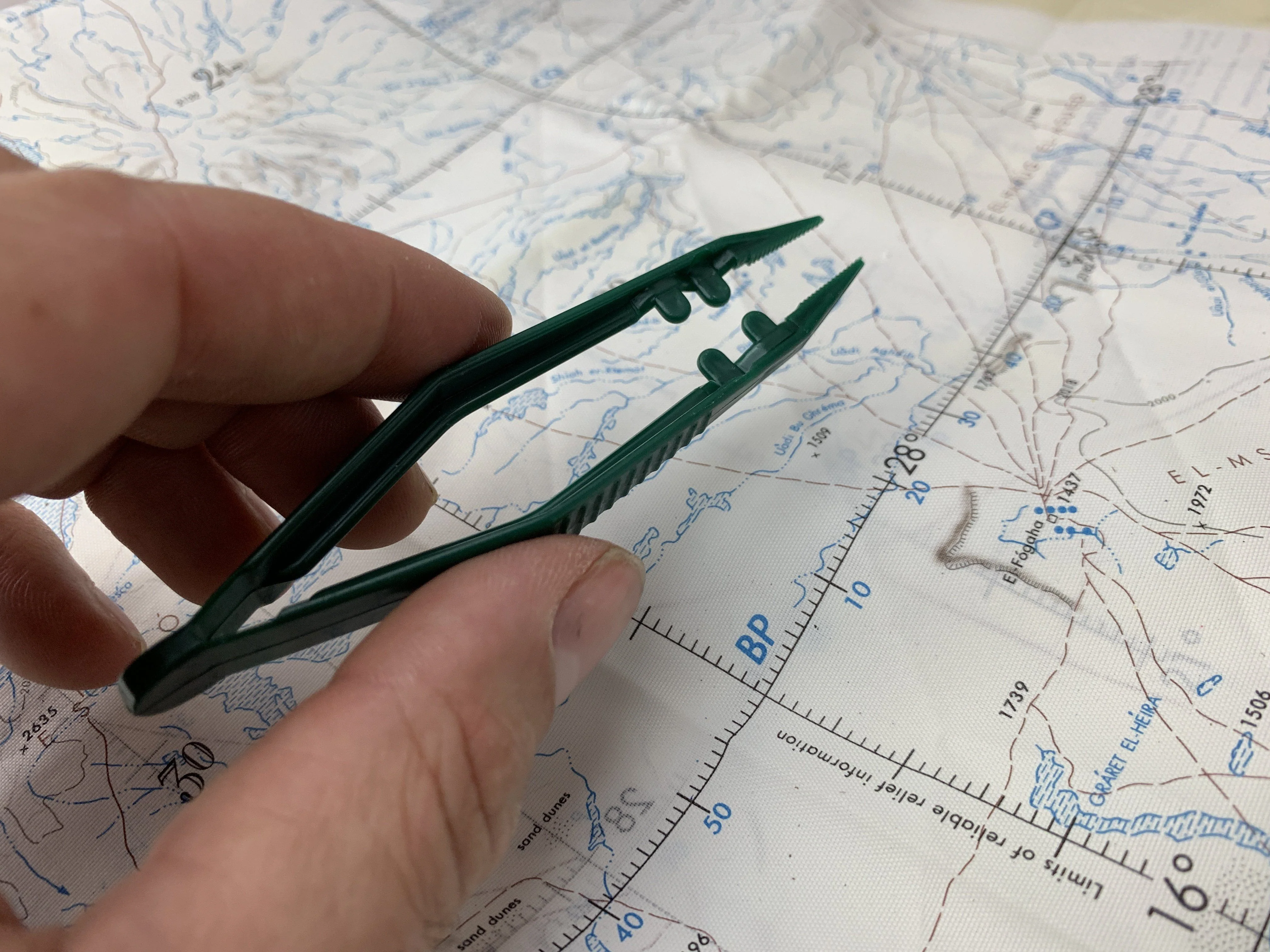 Composite Resin Disposable Tweezer OD Green - Image 7