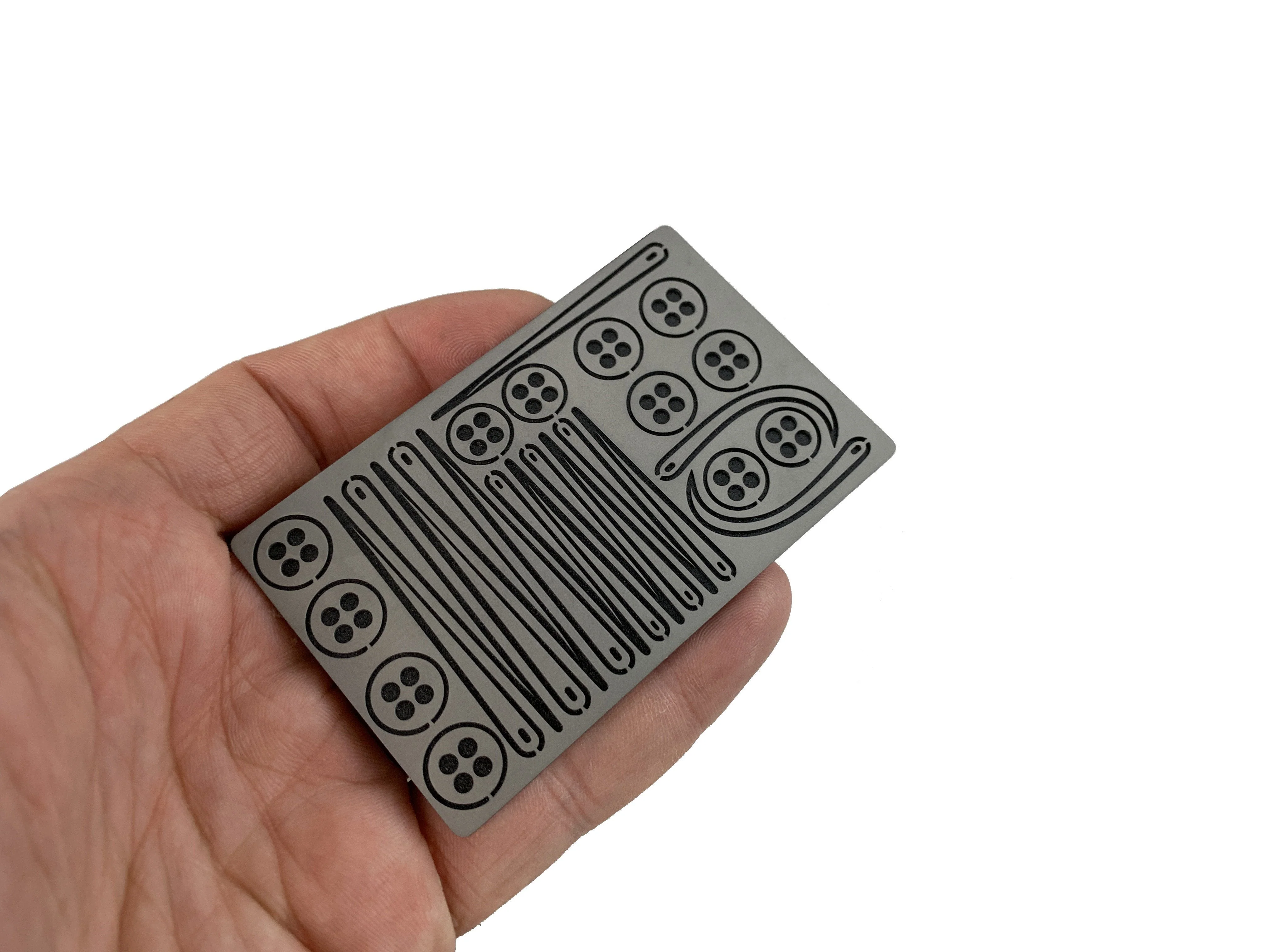 Emergency Titanium Sewing Kit Card - Image 5