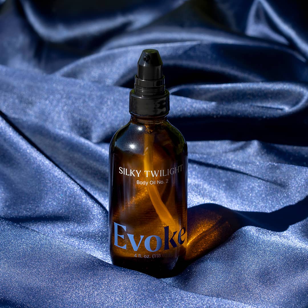 Evoke Silky Twilight Body Oil - Image 9