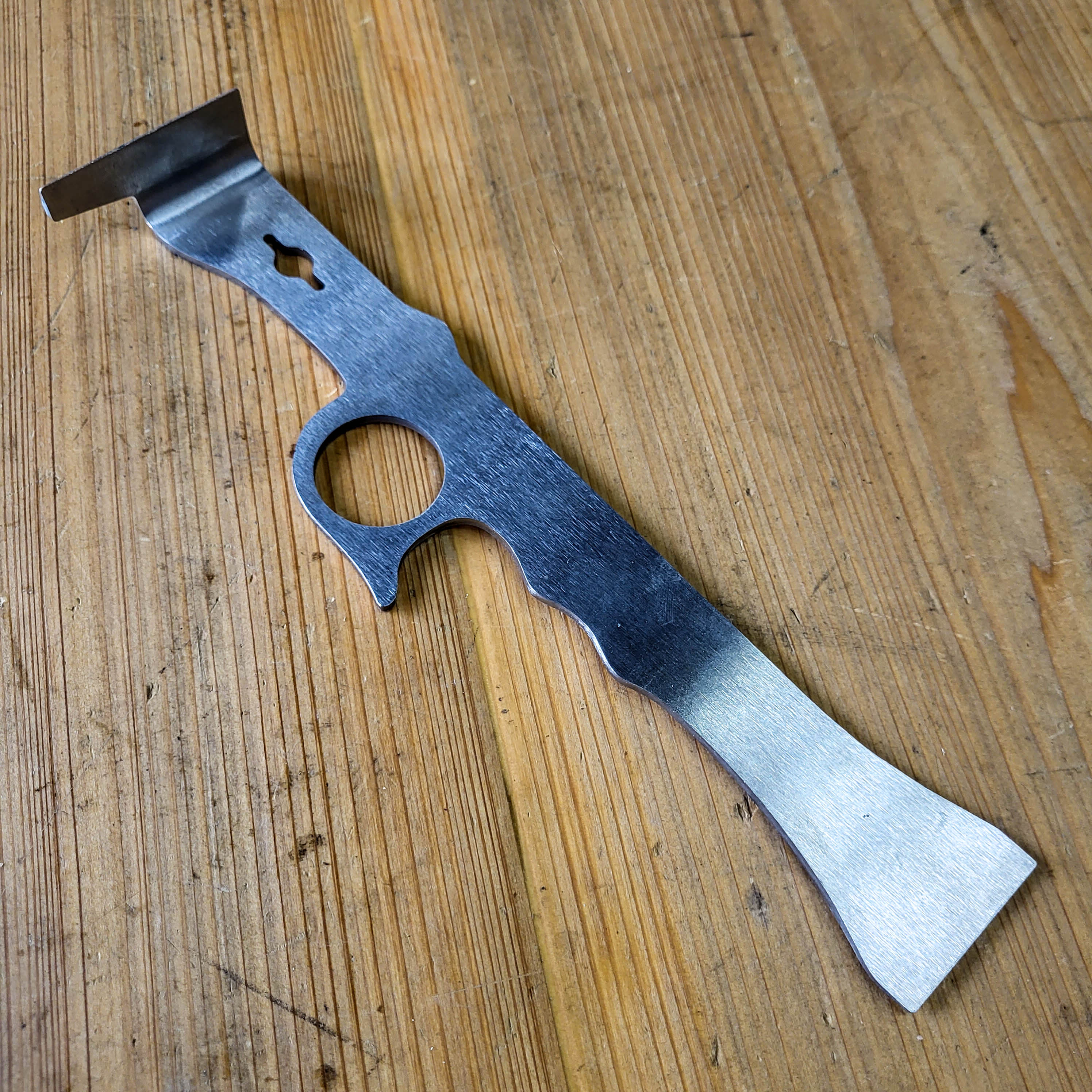 Finger Grip Hive Tool - Image 7