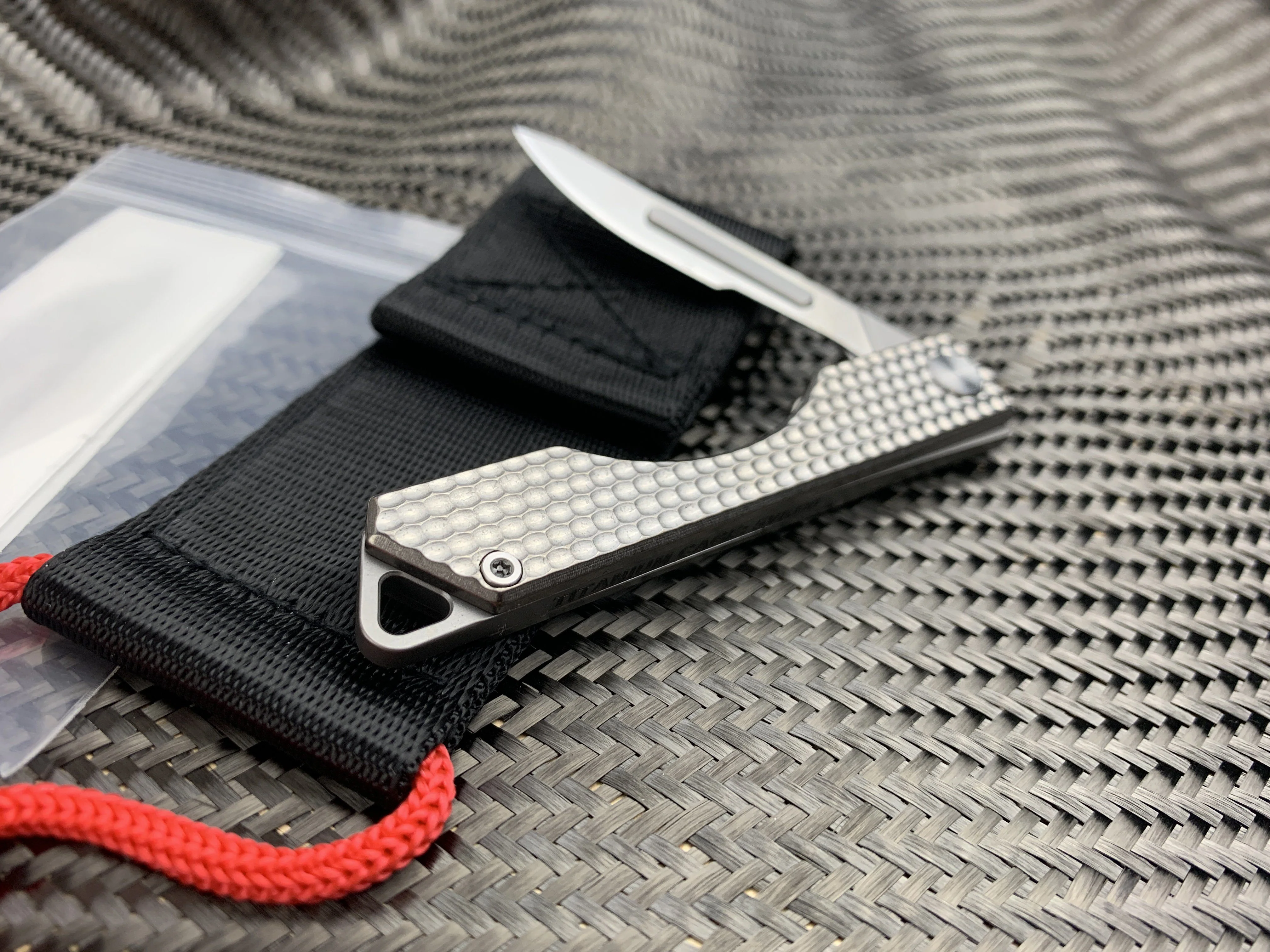 Folding Titanium Craft Scalpel Knife + Case + Spare Blades! - Image 4