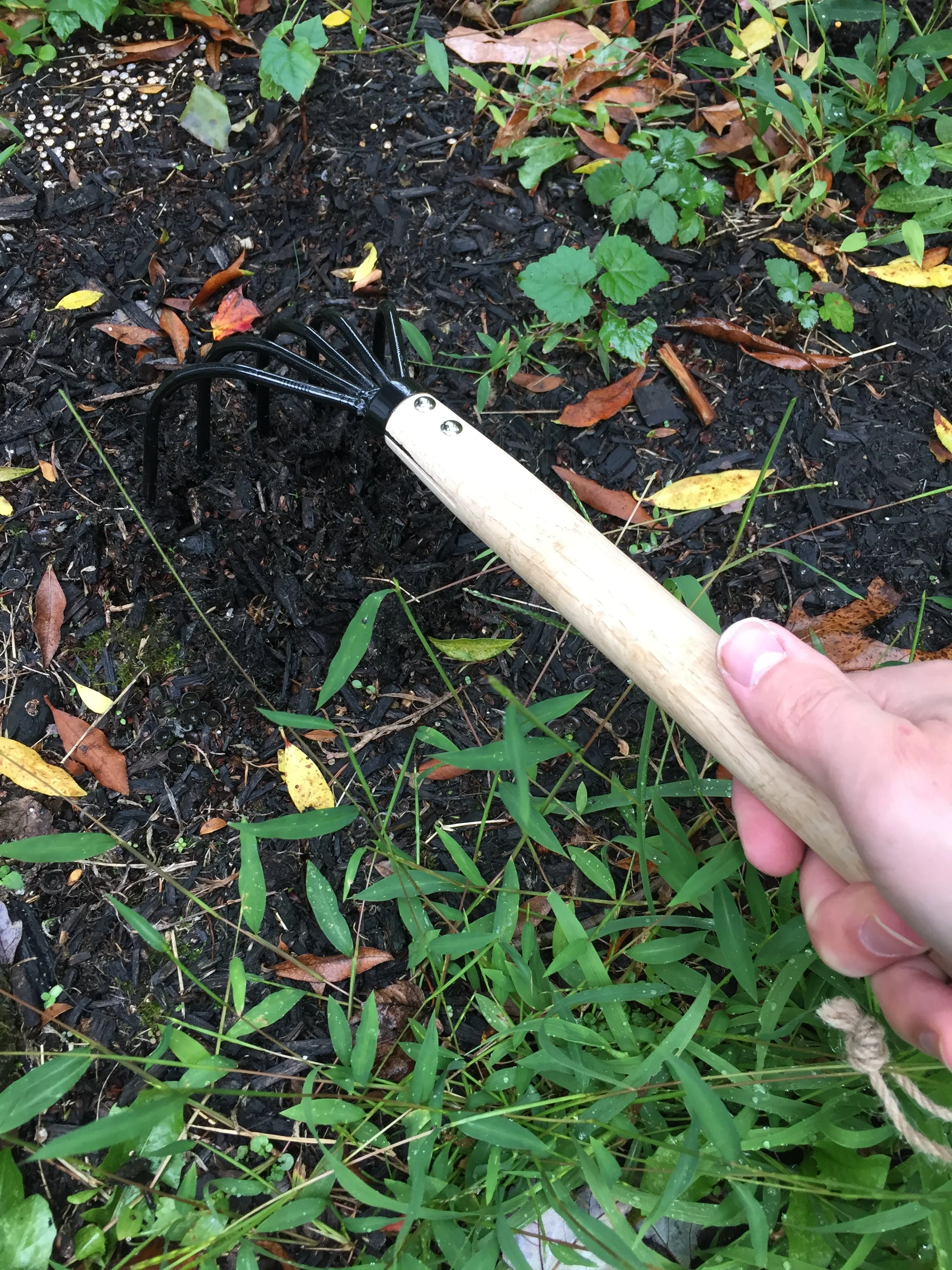 Garden Claw Cultivator Rake - Image 5