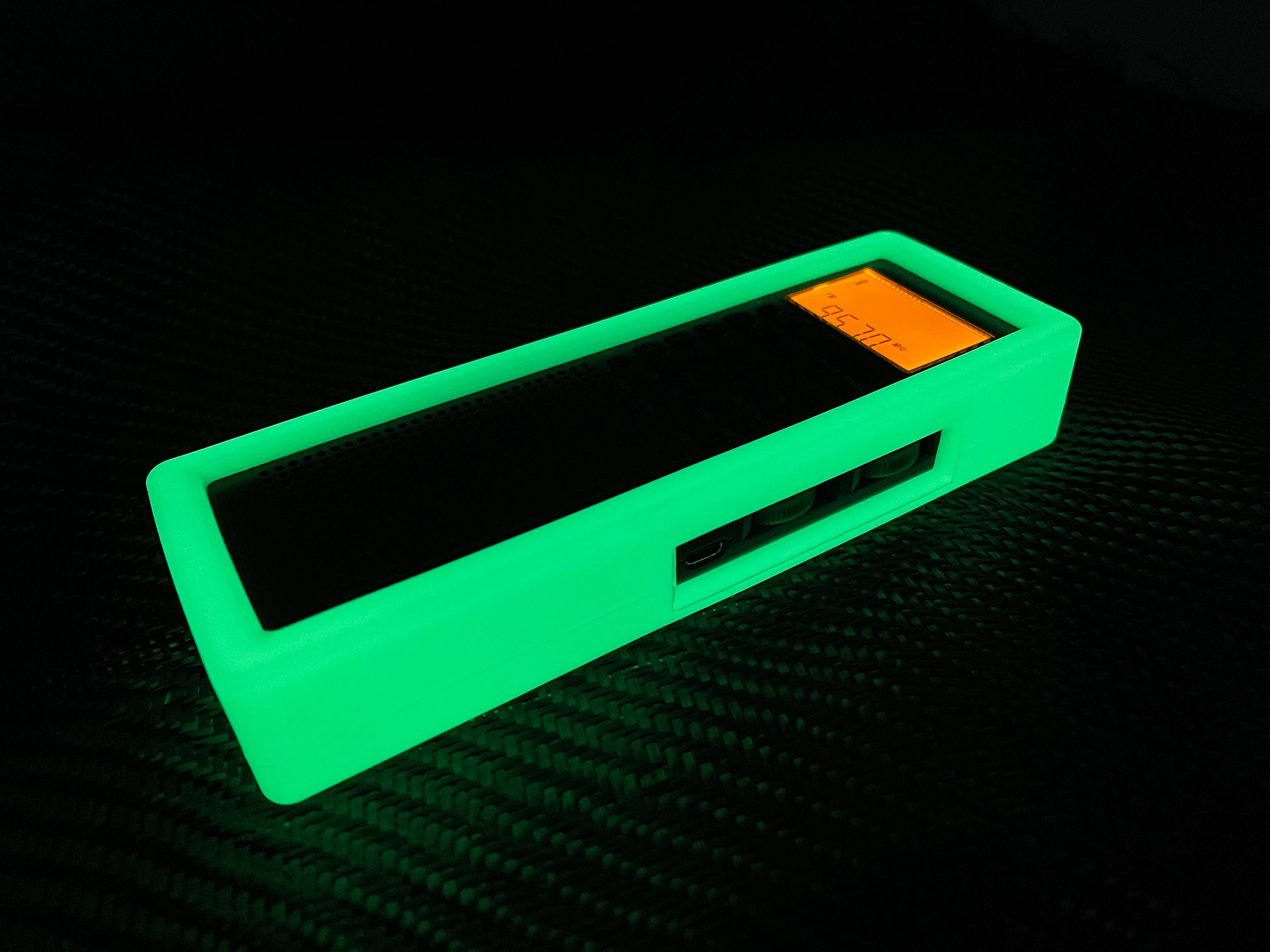 GLOW - Armored Silicone Case For GP Series Radios - Image 3