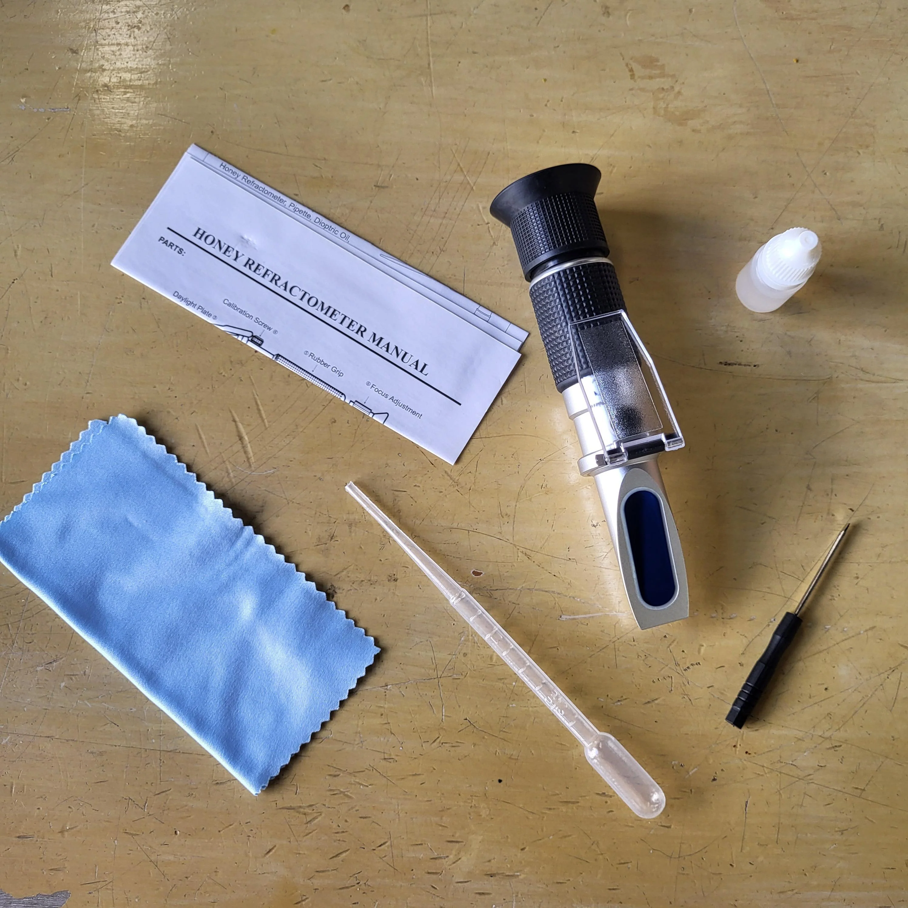 Hand Held Honey and Juice Refractometer with ATC - Image 4