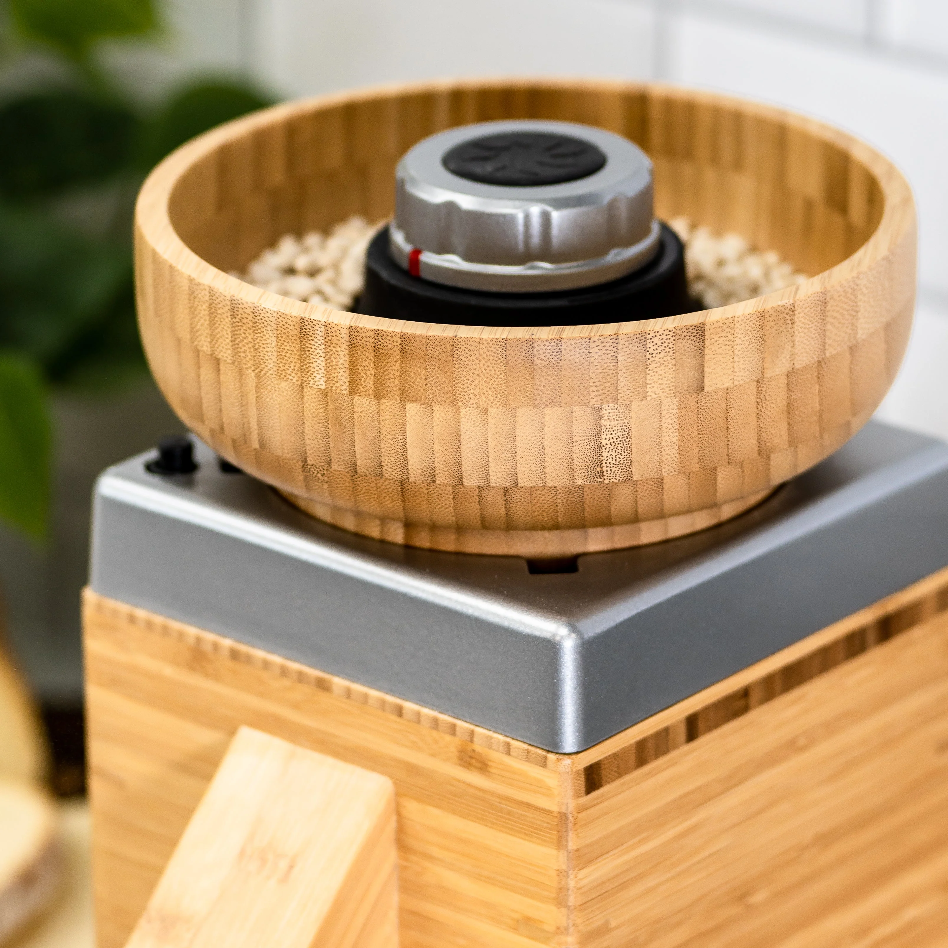 Harvest Grain Mill - Silver - Image 5