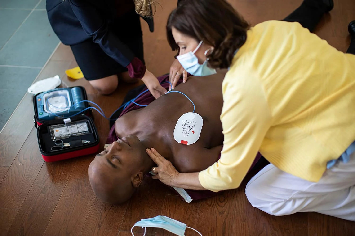 HeartStart Philips AED Defibrillator with Slim Carry Case - Image 6