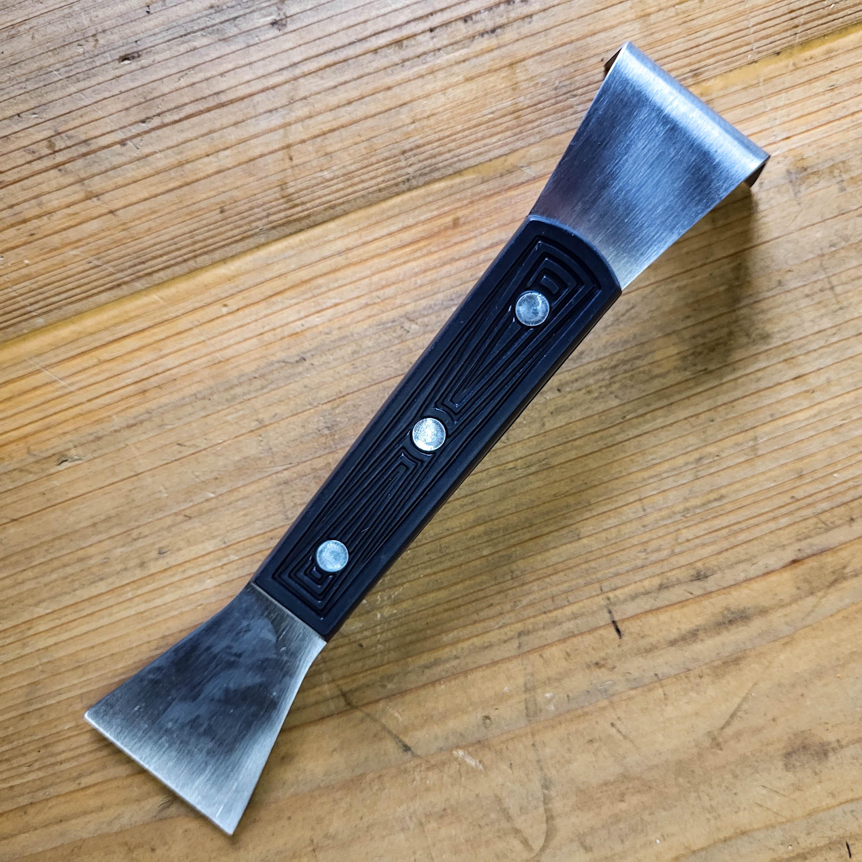 Hive Tool with Plastic Grip - Image 3