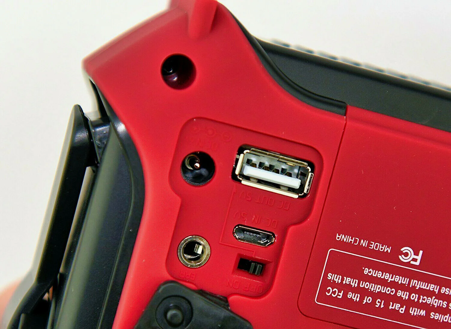 Kaito KA500 AM FM Shortwave Solar Crank Emergency Weather Alert Radio - Red - Image 4