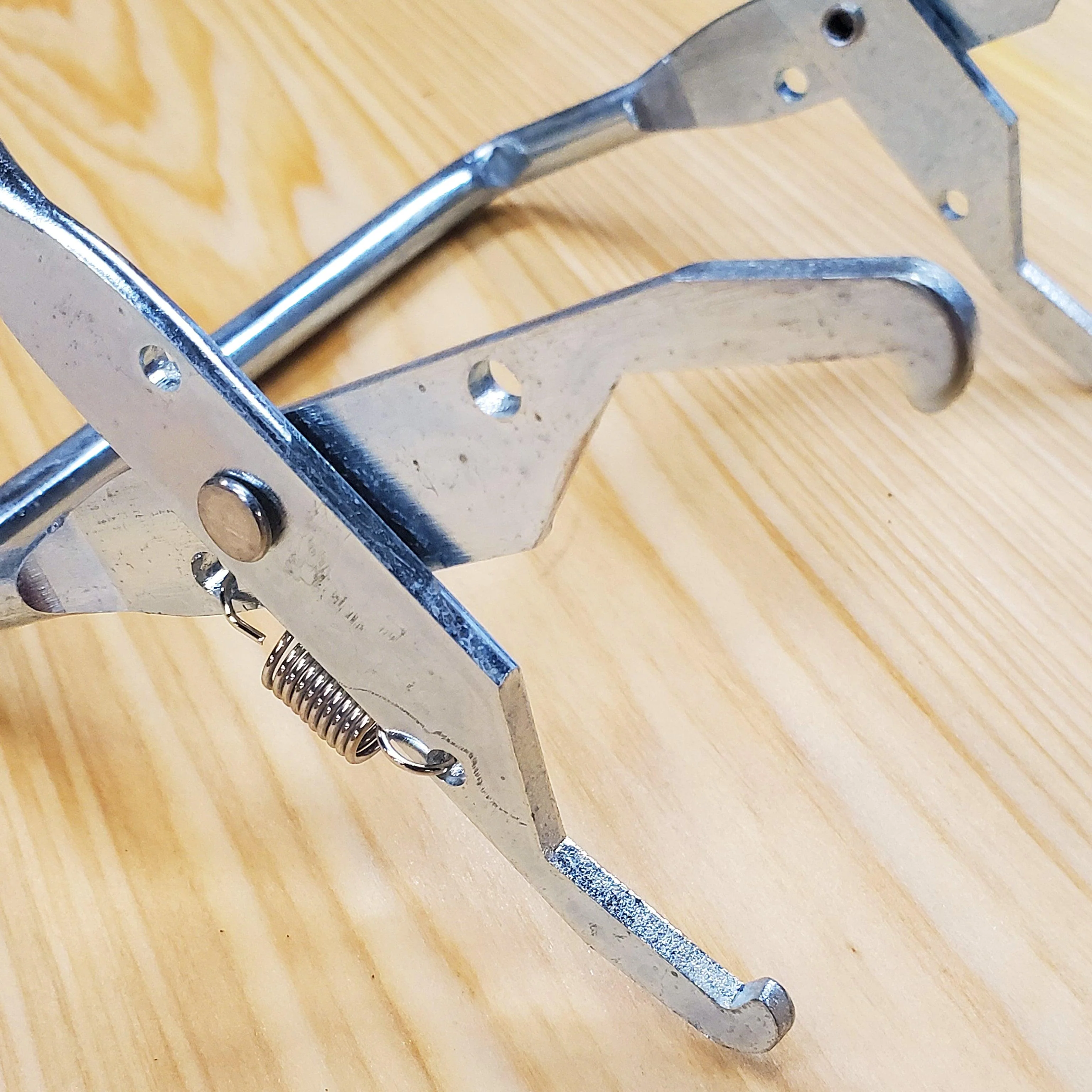 Metal Frame Grip - Image 2