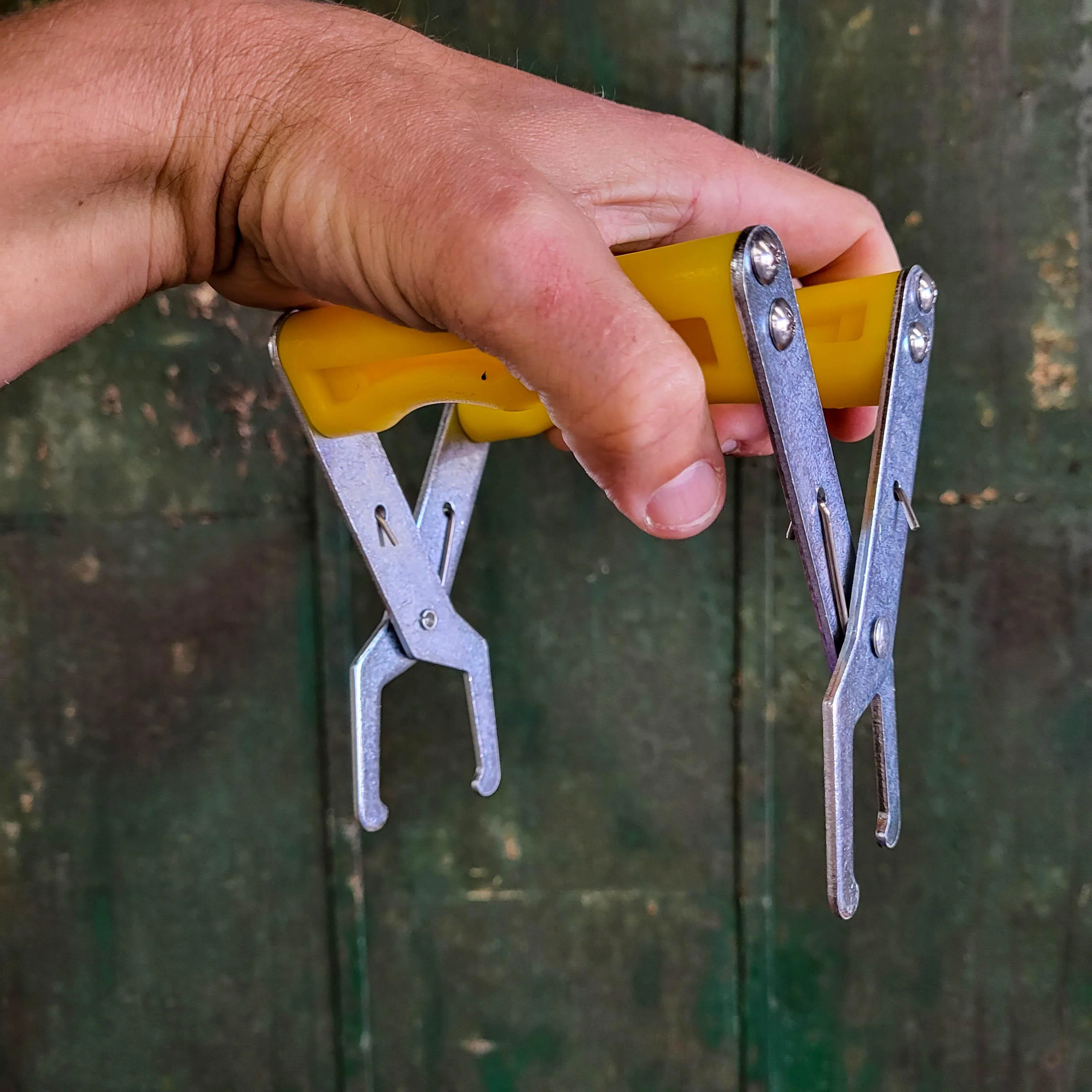 Metal Frame Grip with Plastic Handle - Image 2