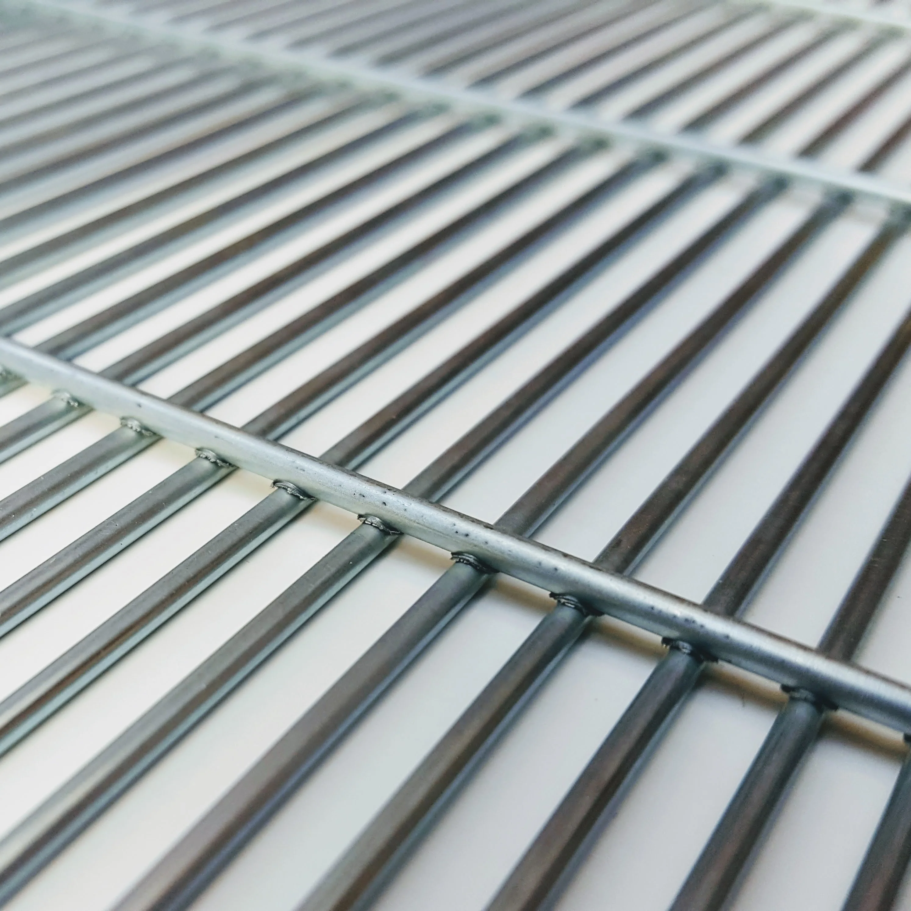 Metal Queen Excluder - Image 3