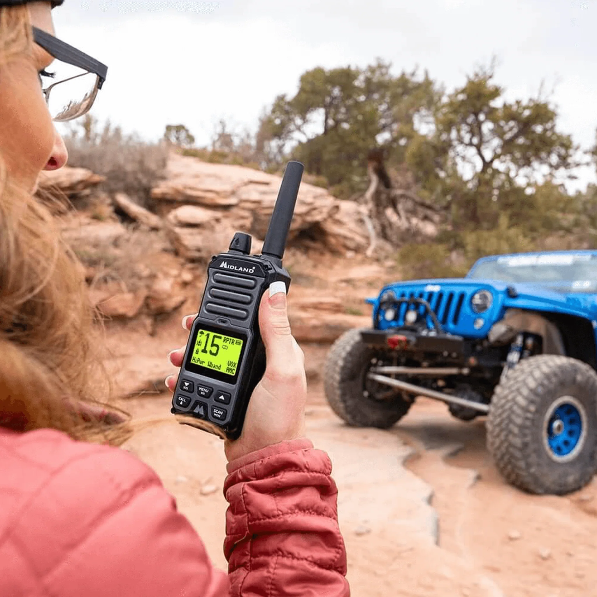 Midland GTX67 PRO - 5-Watt Two-Way GMRS Radio - Image 18