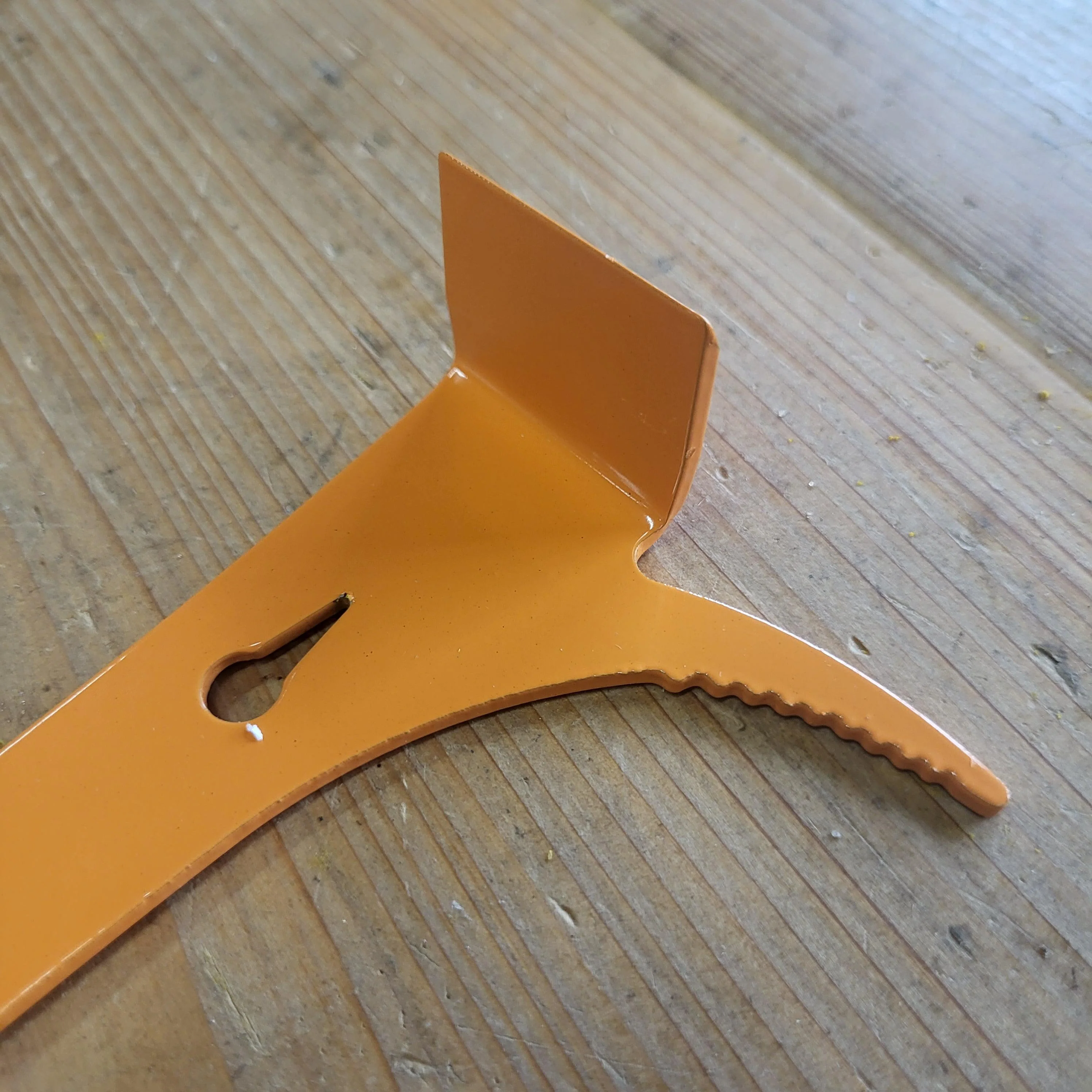 Orange KW Small Steel Hive Tool With Hook - Image 3