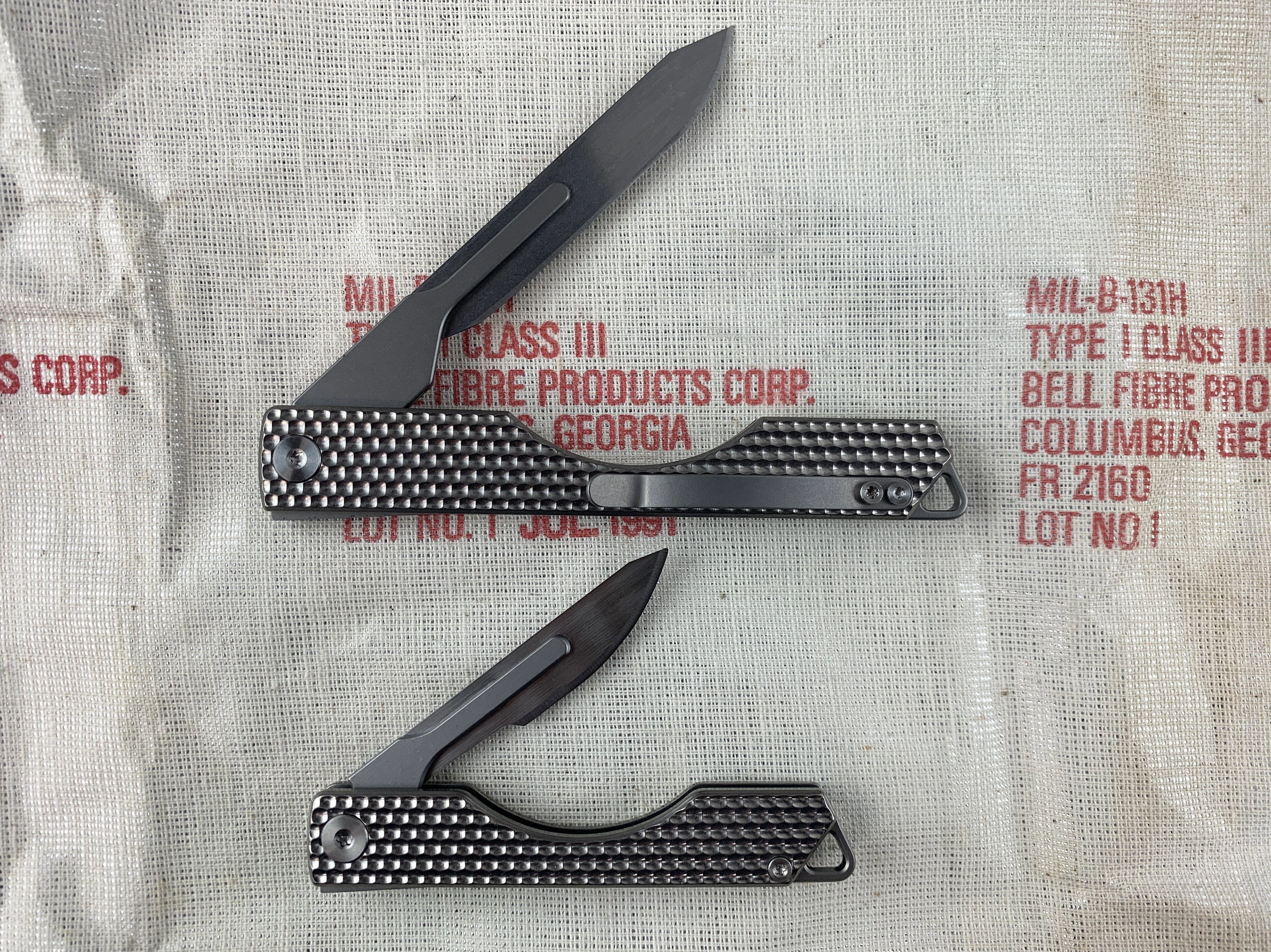 Oversized - Folding Titanium Craft Scalpel Knife + Case + Spare Blades! - Image 5