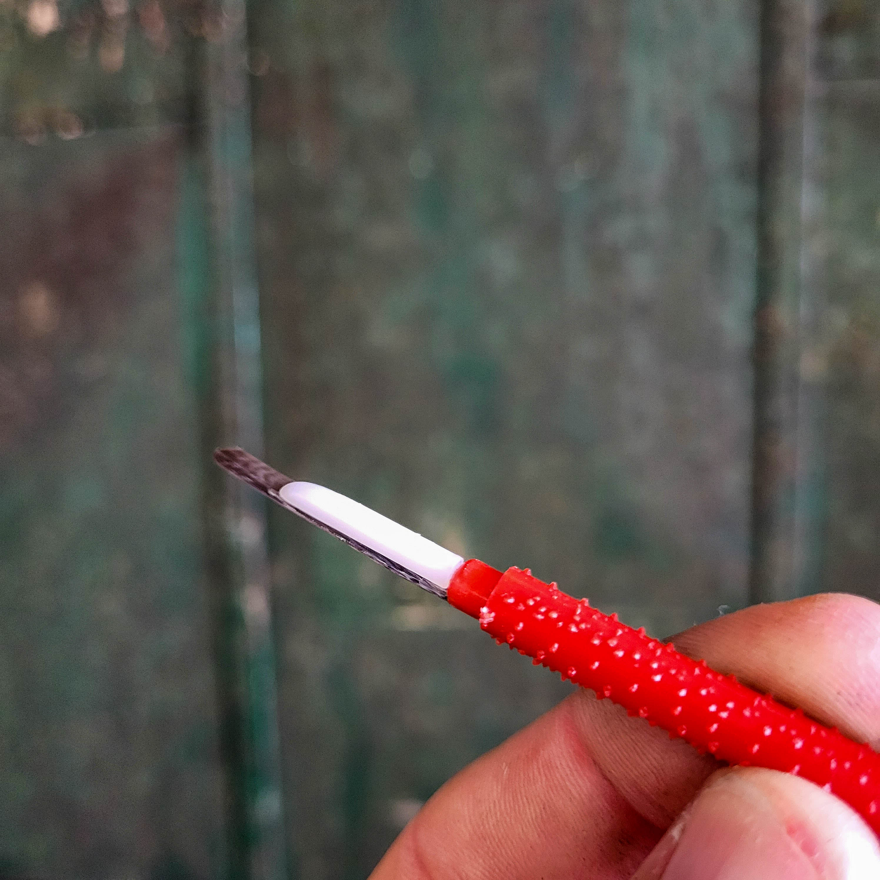 Plastic Grafting Tool With Plastic Pusher - Image 4