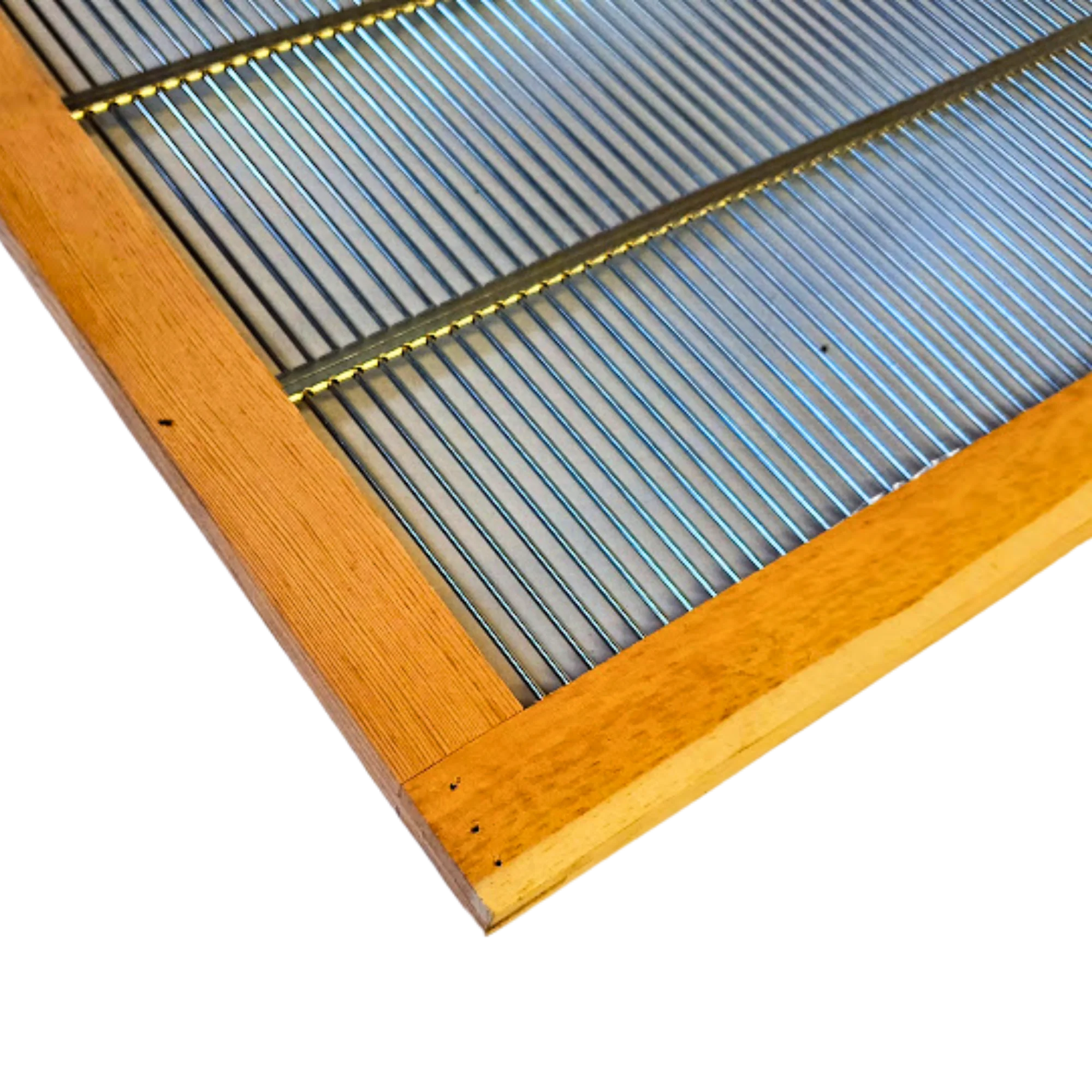 Queen Excluder with Wood Frame - Image 3