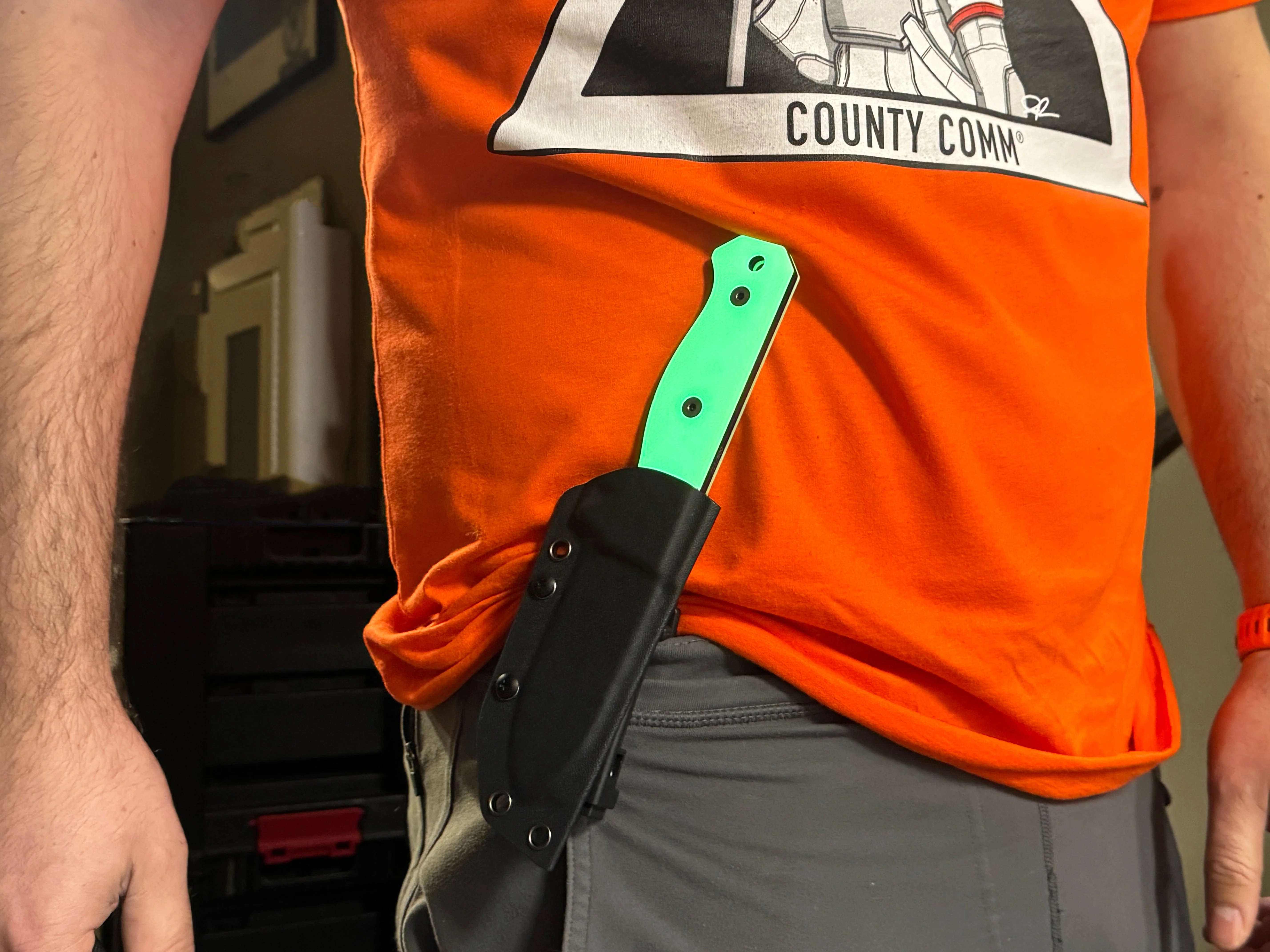 R4A - Ready 4 Action Knife / D2 Fixed Blade ( UGM GLOW Scales ) - Image 12