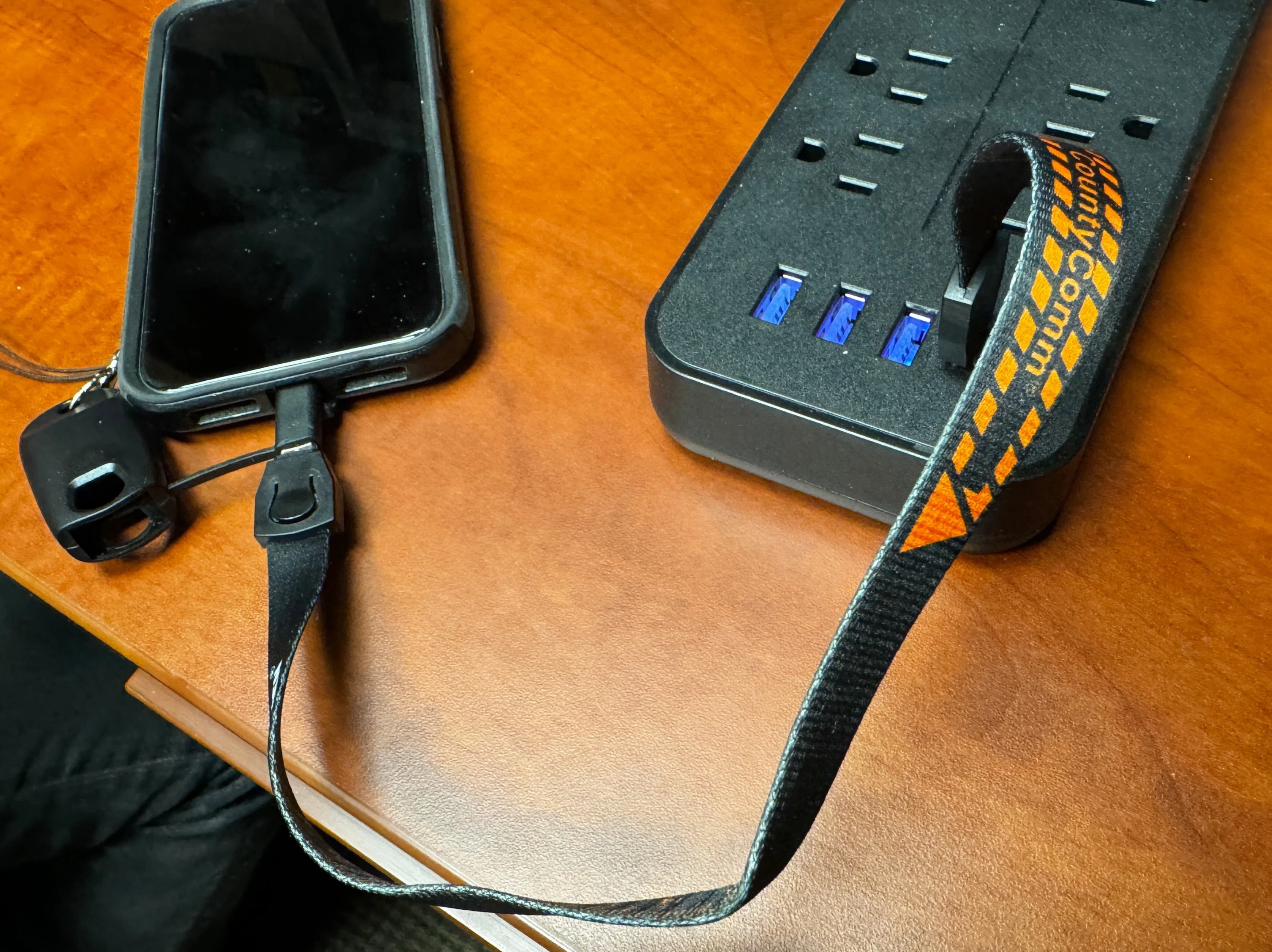 Rapid-E-Link 56W Charging Cable Lanyard ( CC Exclusive! ) - Image 3