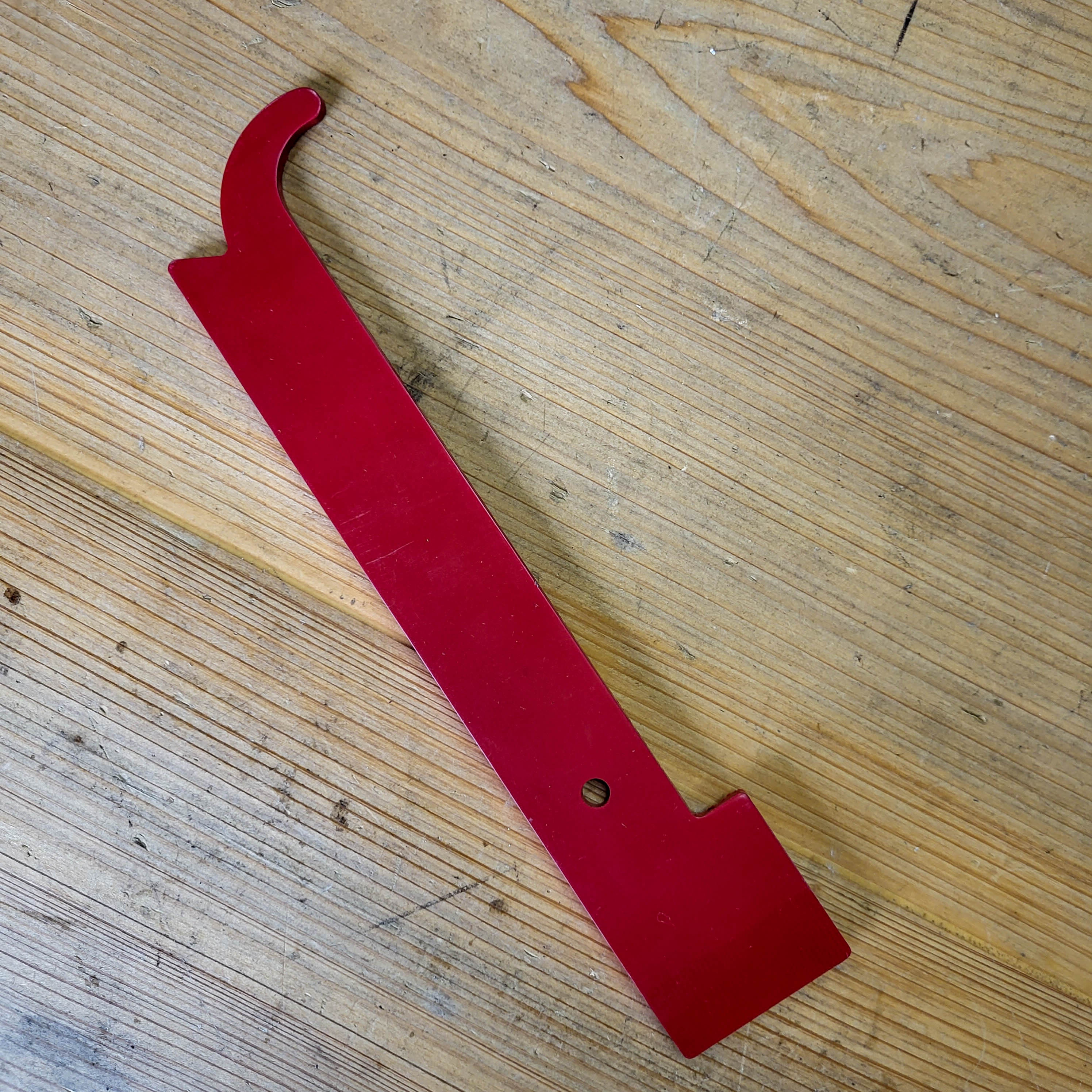 Red Heavy Duty J Hook Hive Tool - Image 3