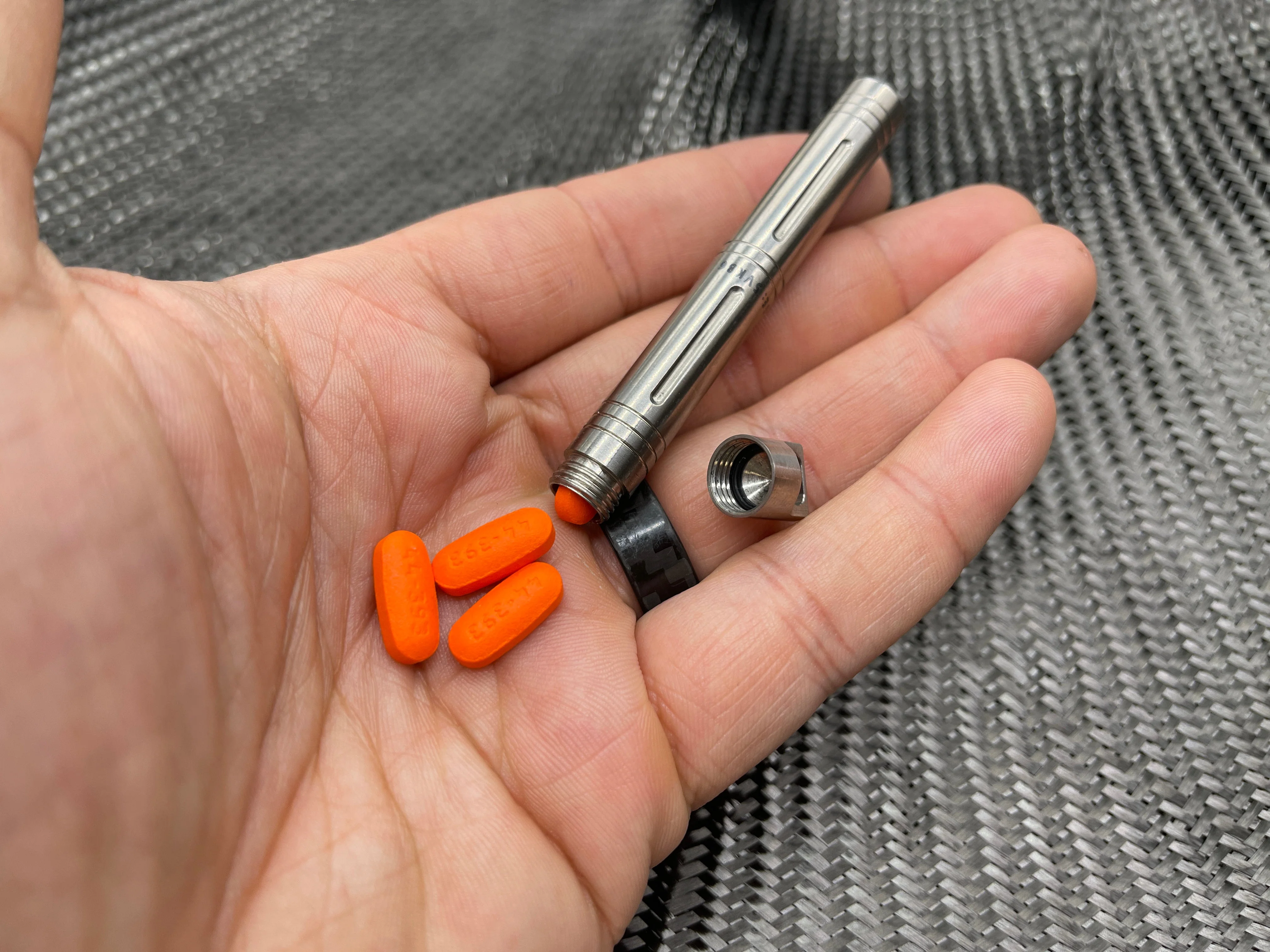 Slim Pick Titanium Capsule - Image 10