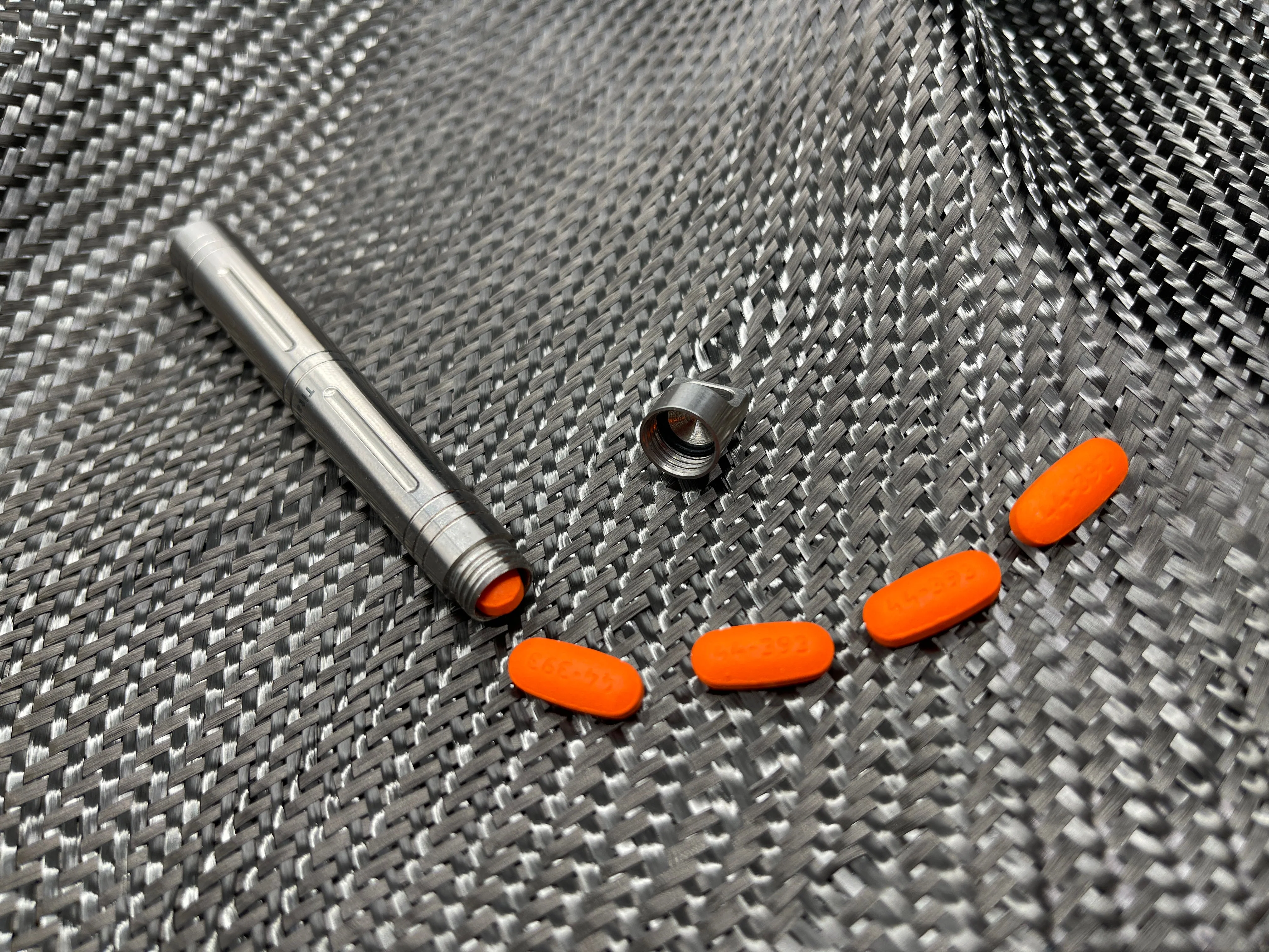 Slim Pick Titanium Capsule - Image 2
