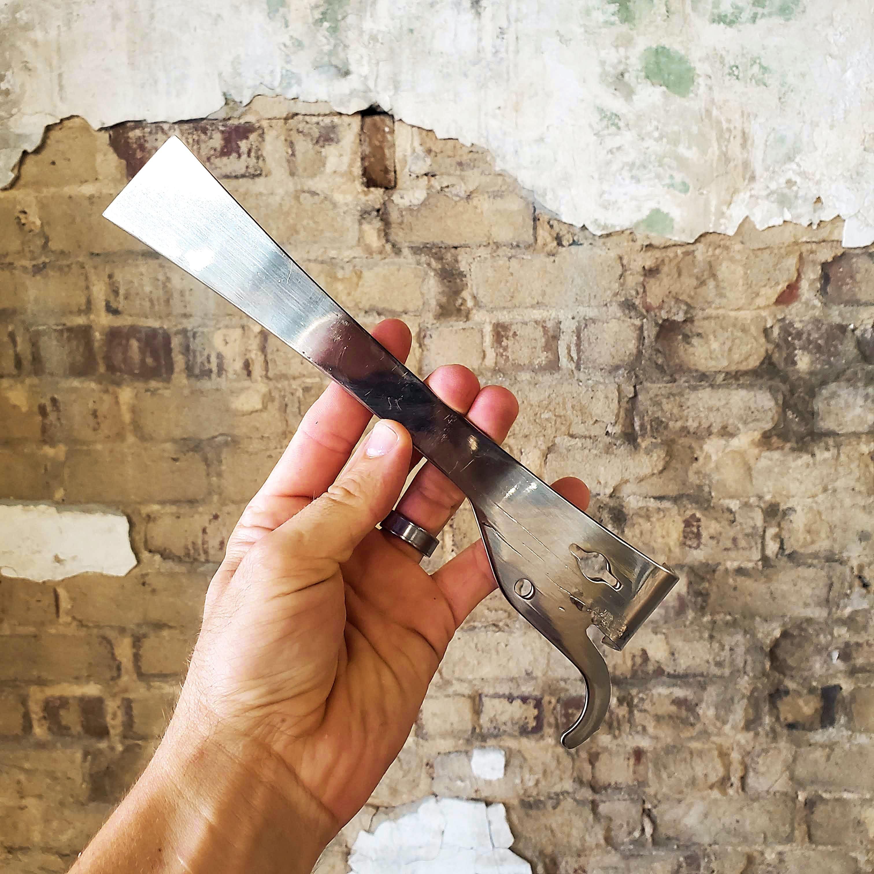 Stainless Steel KW Hive Tool with Lifter - Image 4