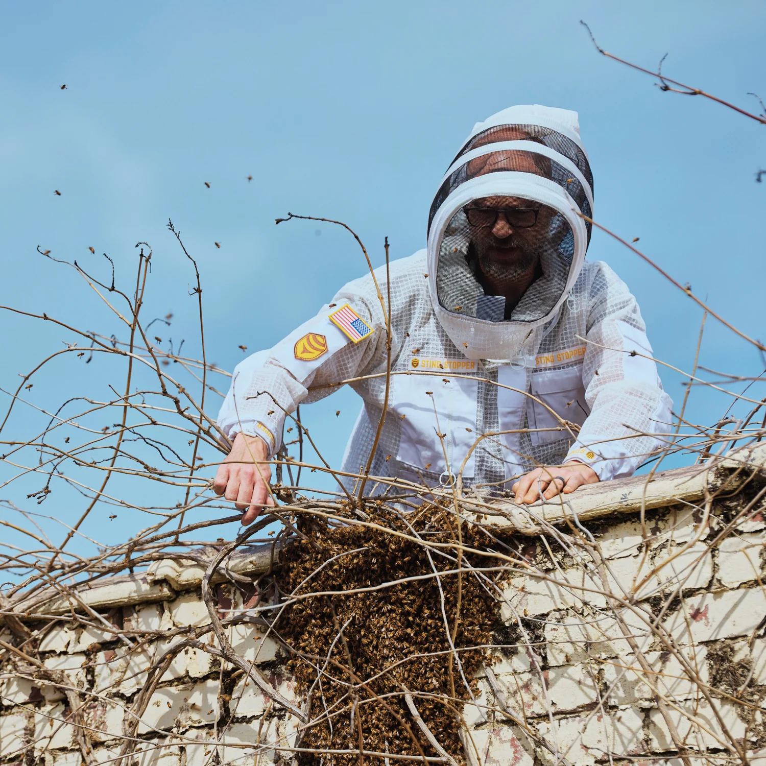 Sting Stopper Professional Ventilated Beekeeping Jacket - Beekeeper White - Image 2