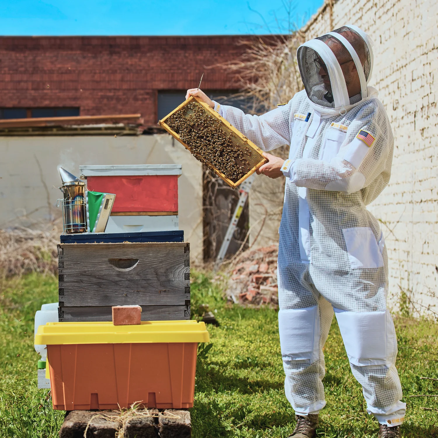 Sting Stopper Professional Ventilated Beekeeping Suit - Beekeeper White - Image 2