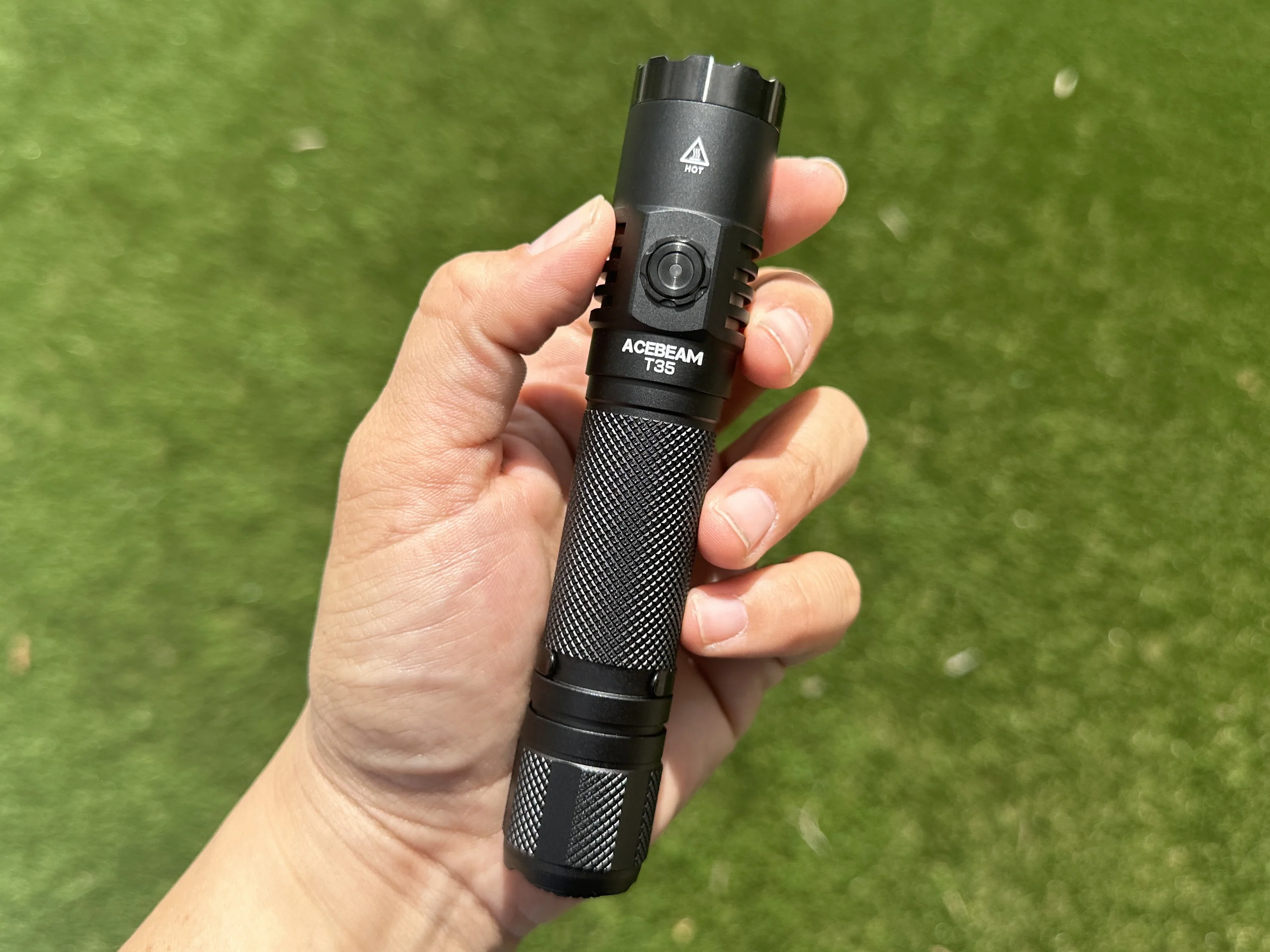 T35 CRTF 18650 Dual Switch Flashlight By Acebeam - Image 2