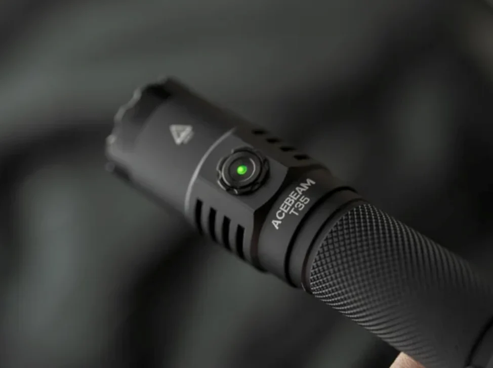 T35 CRTF 18650 Dual Switch Flashlight By Acebeam - Image 3
