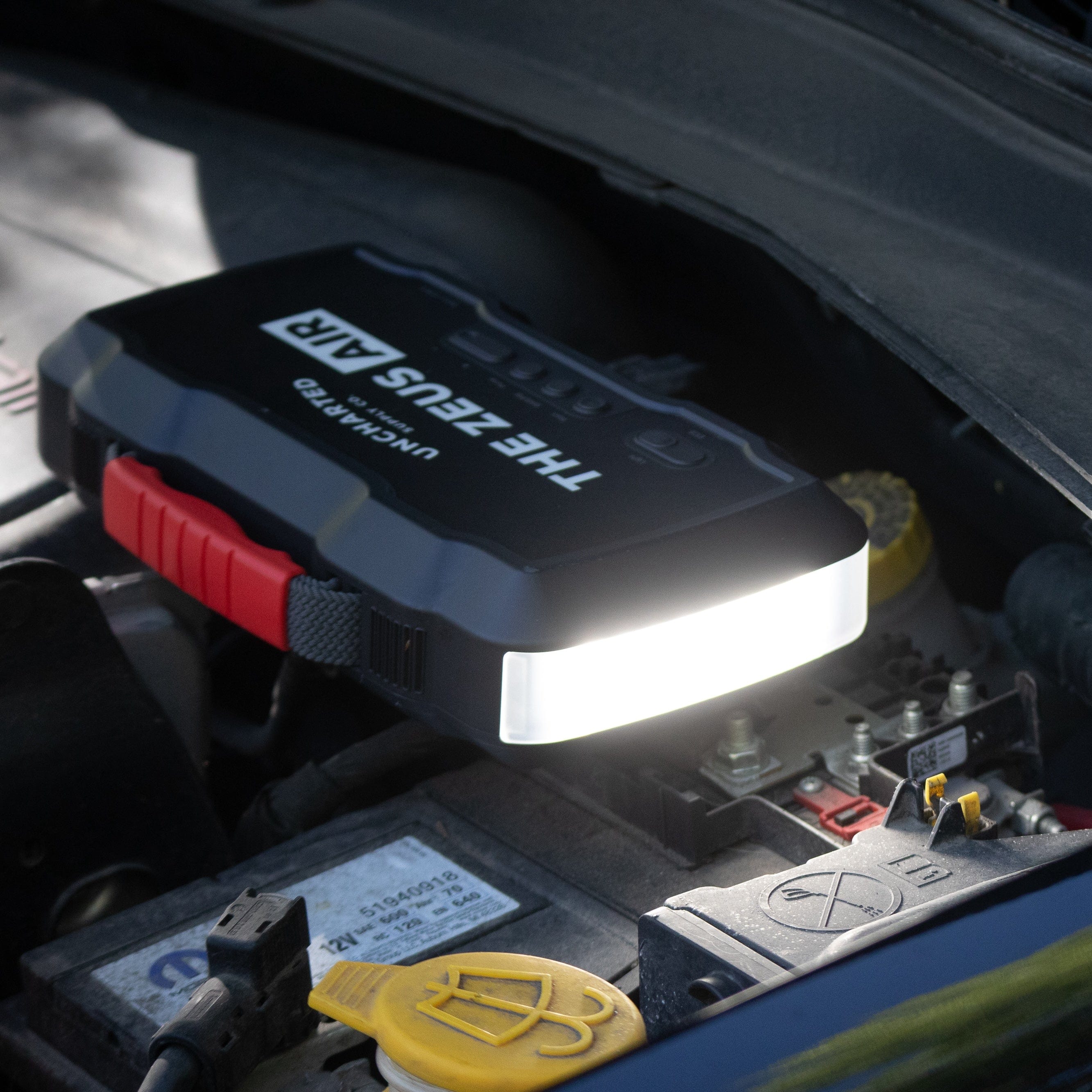 The Zeus Air Jump Starter/Inflator - Image 8